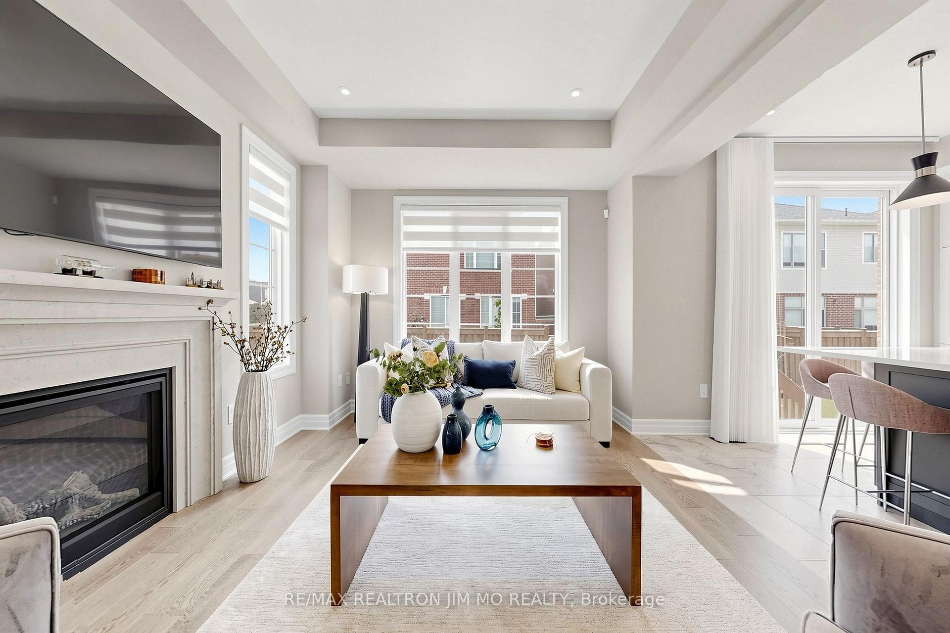 Photo 7 of 476 Kennedy Circle W, Milton, Cobban — HOMEH
