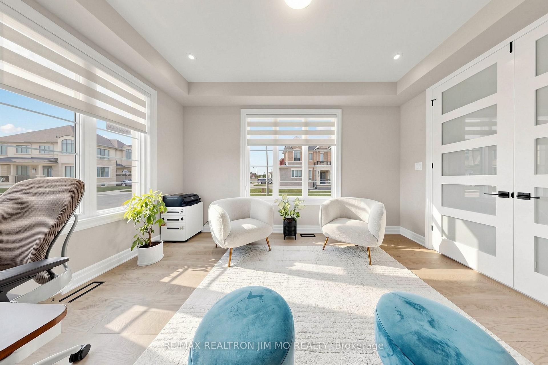 Photo 13 of 476 Kennedy Circle W, Milton, Cobban — HOMEH