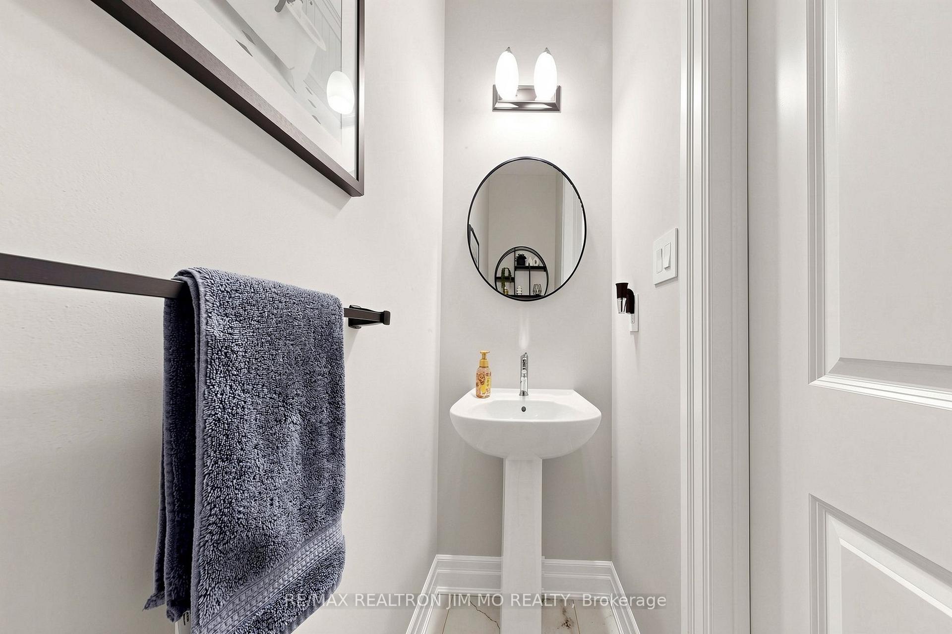 Photo 16 of 476 Kennedy Circle W, Milton, Cobban — HOMEH