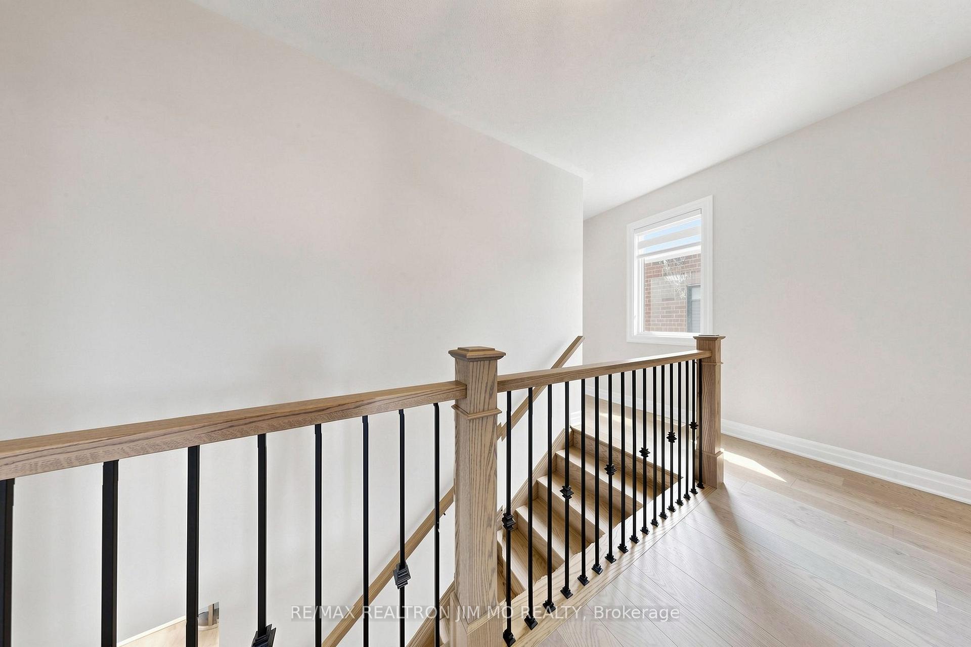 Photo 19 of 476 Kennedy Circle W, Milton, Cobban — HOMEH