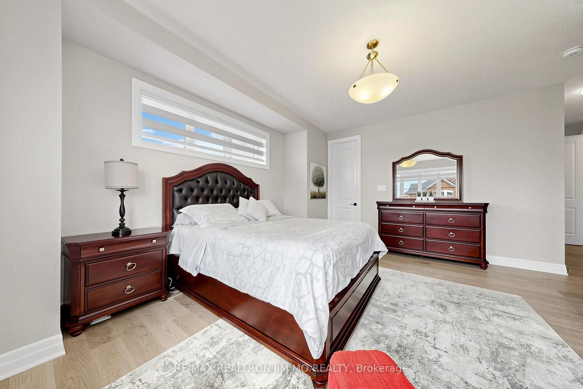 Photo 24 of 476 Kennedy Circle W, Milton, Cobban — HOMEH