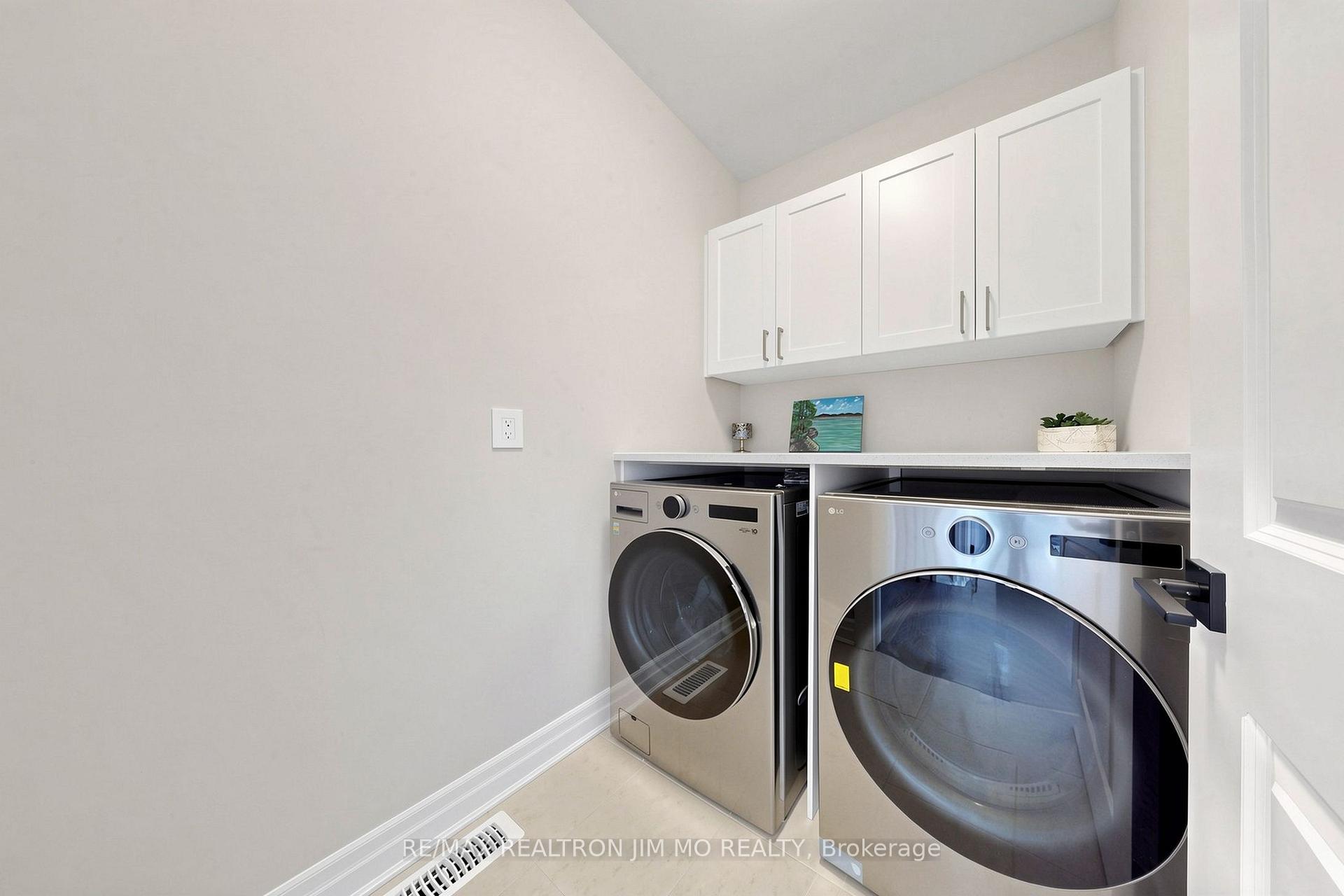 Photo 37 of 476 Kennedy Circle W, Milton, Cobban — HOMEH
