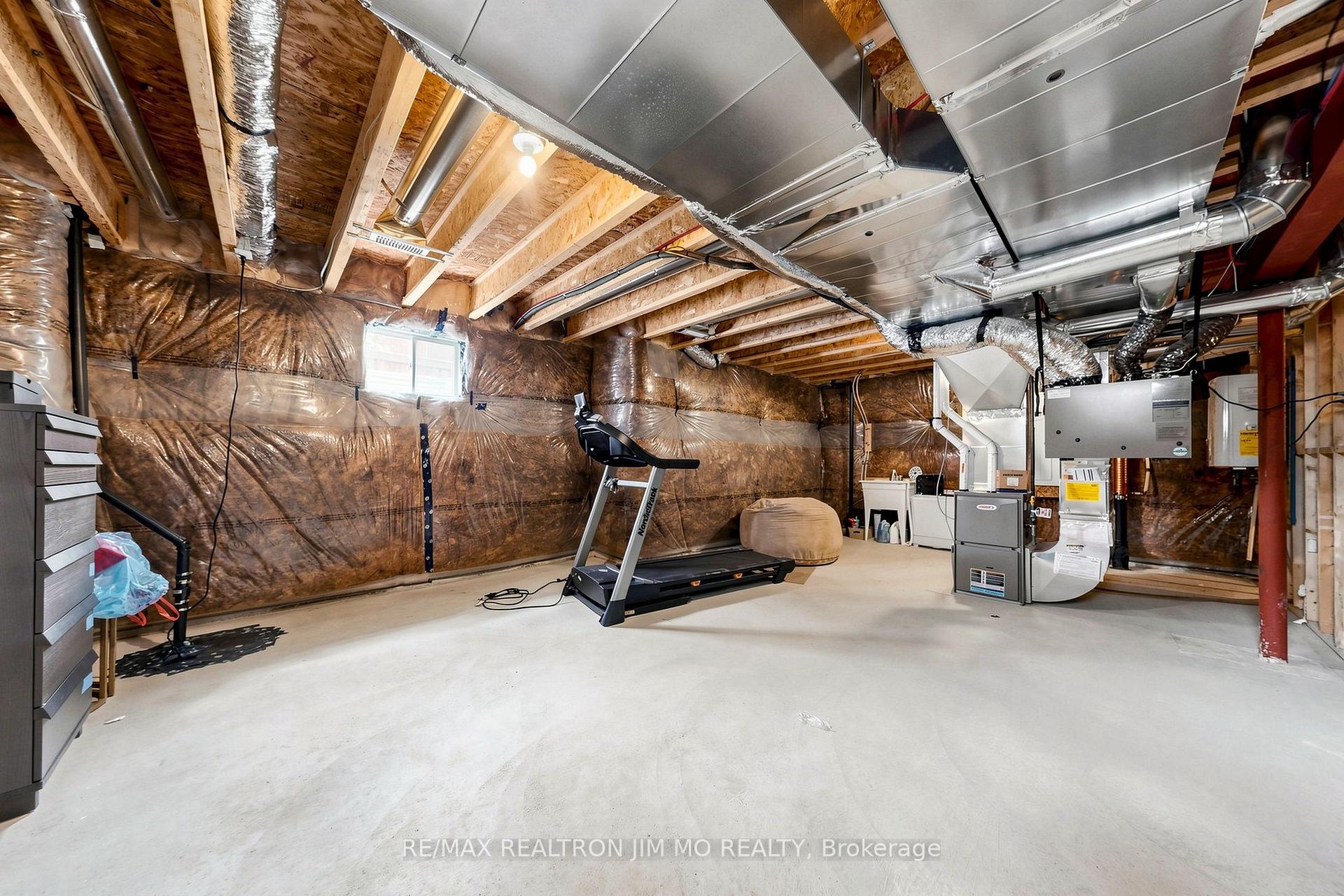 Photo 39 of 476 Kennedy Circle W, Milton, Cobban — HOMEH