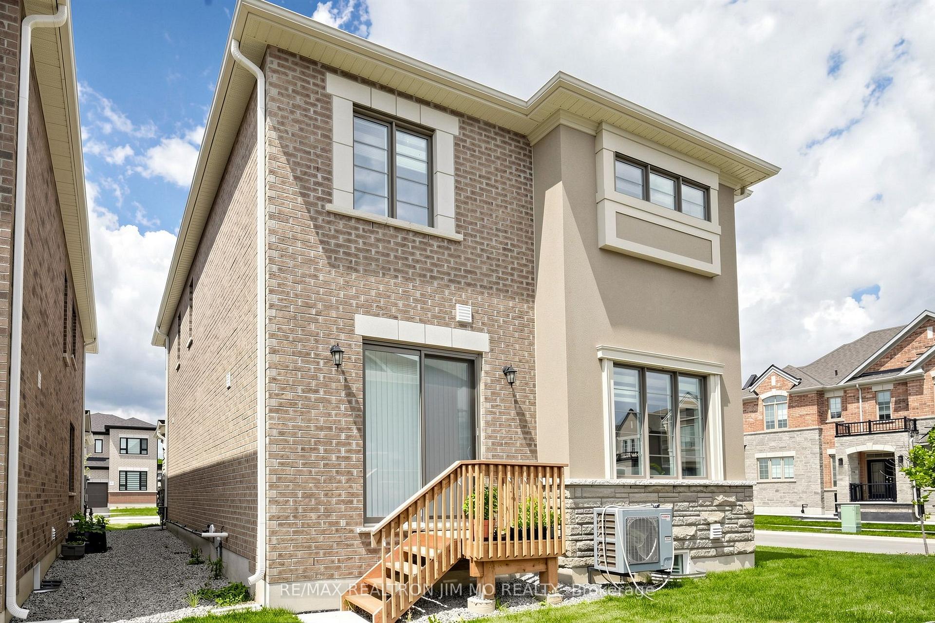 Photo 40 of 476 Kennedy Circle W, Milton, Cobban — HOMEH
