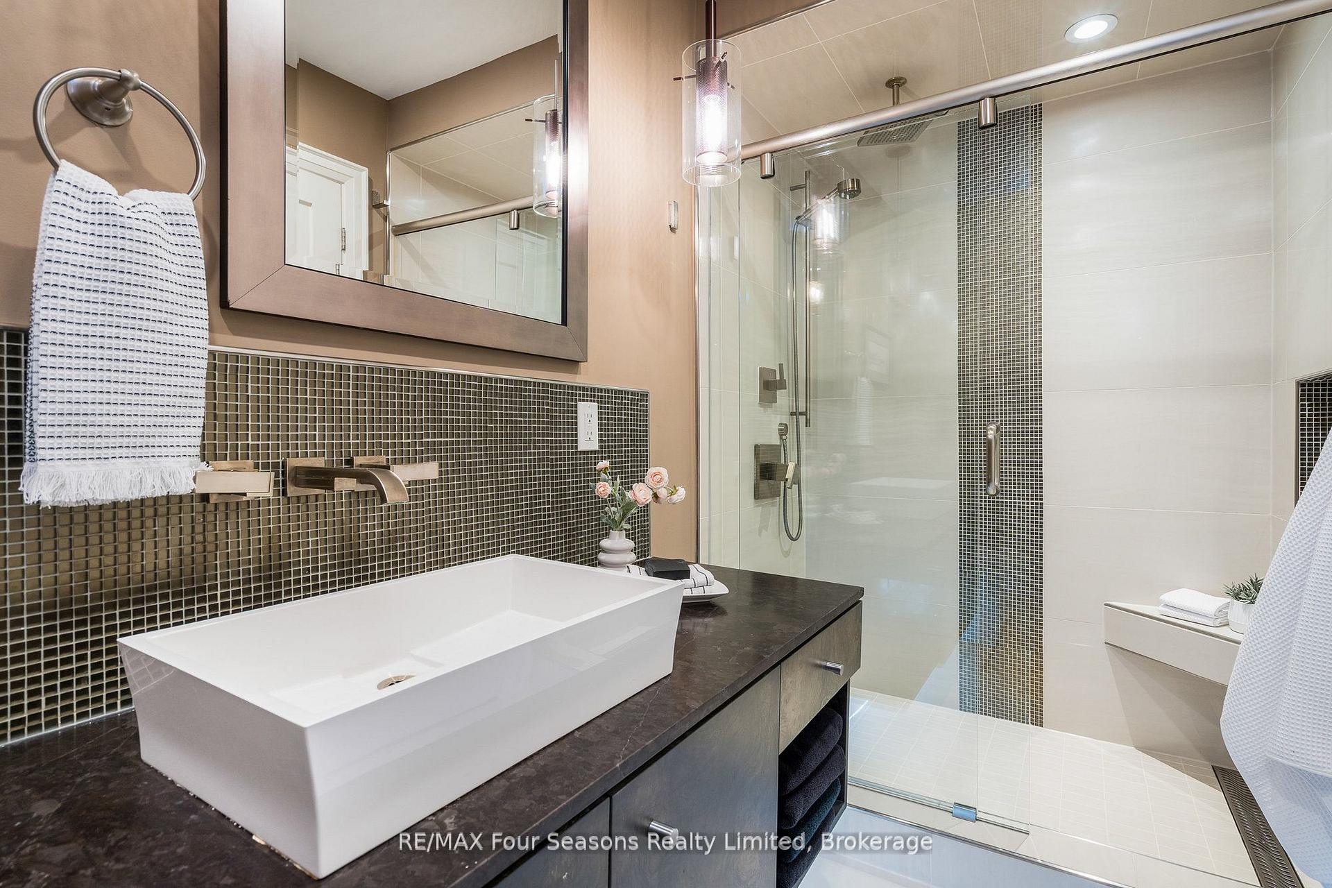 Photo 11 of 213 Birch Street, Collingwood — HOMEH
