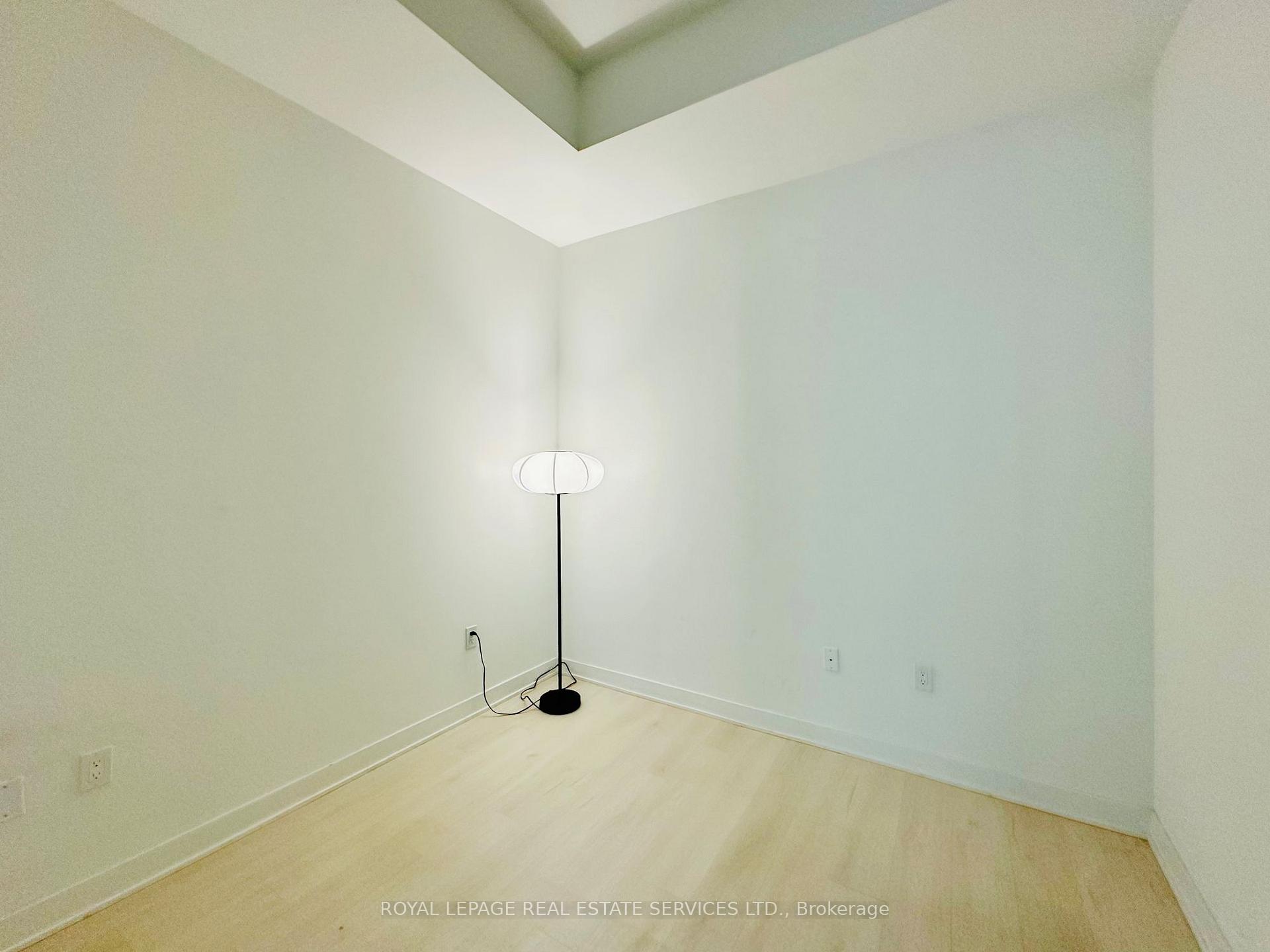 Photo 9 of Unit 323, 3900 Confederation Parkway, Mississauga, City Centre — HOMEH