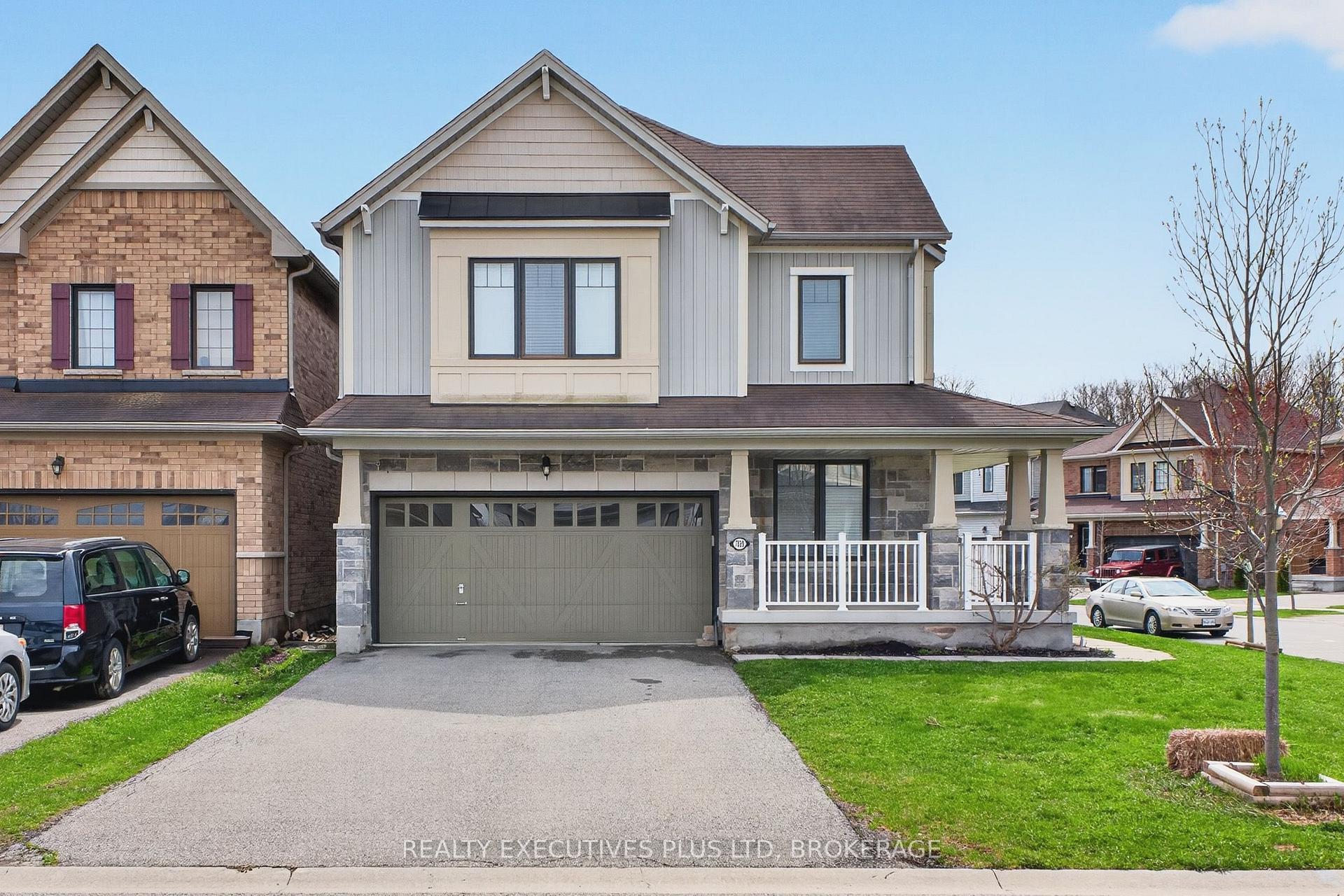 Photo 2 of 7829 Buckeye Crescent, Niagara Falls, Brown — HOMEH