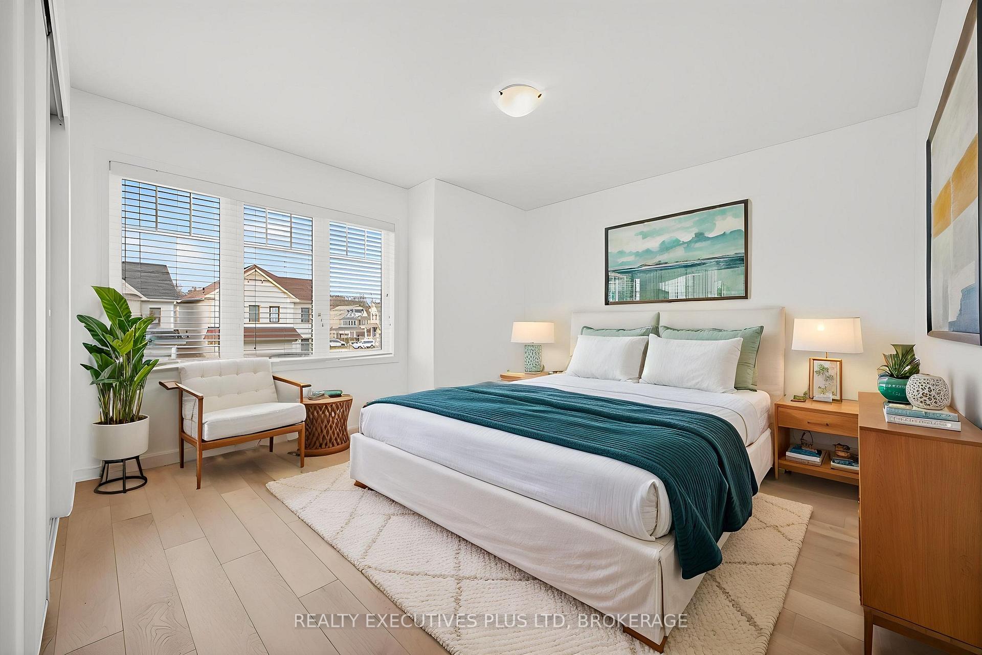 Photo 36 of 7829 Buckeye Crescent, Niagara Falls, Brown — HOMEH
