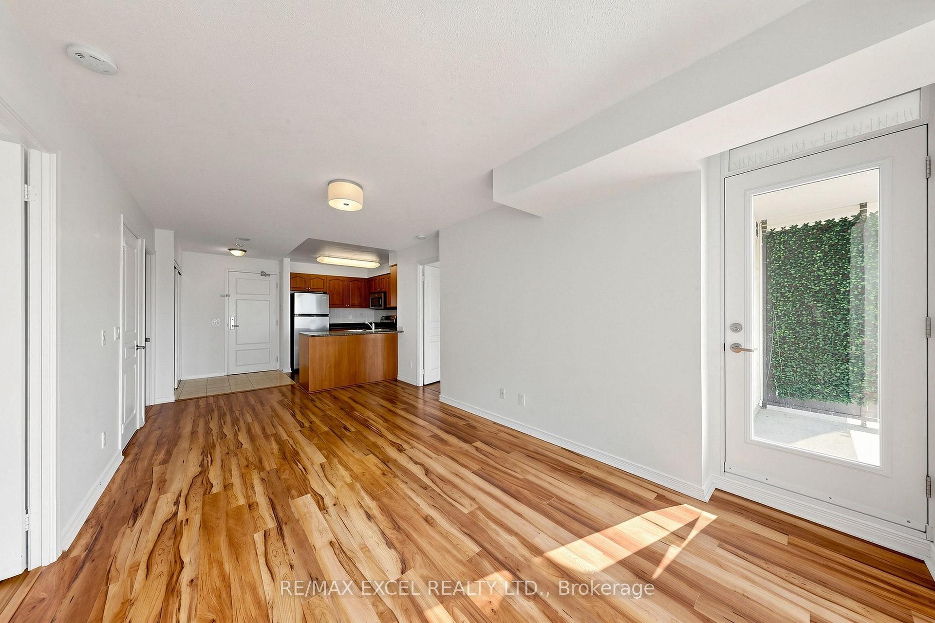 Photo 10 of Unit 508, 350 Red Maple Road, Richmond Hill, Langstaff — HOMEH