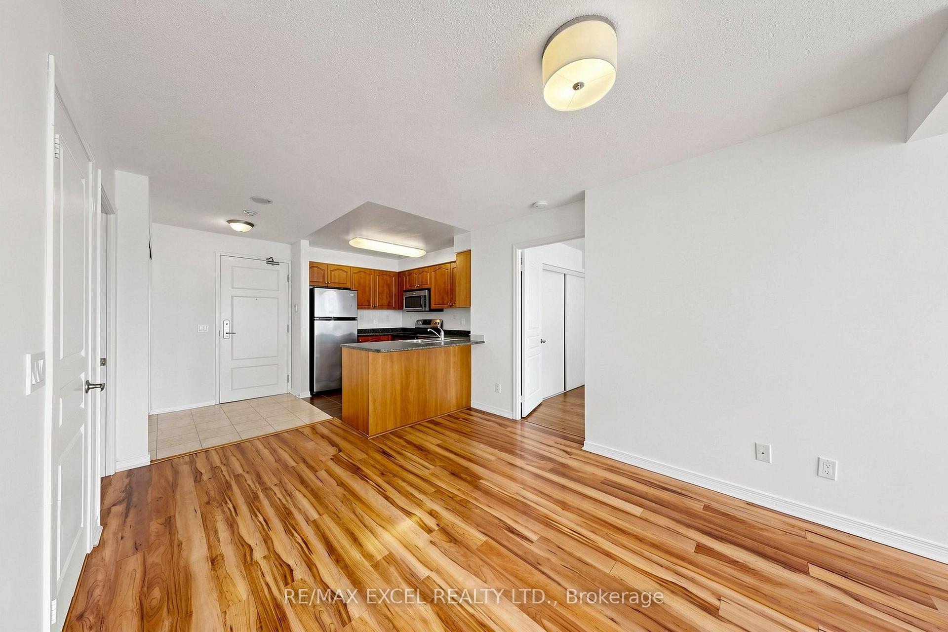 Photo 12 of Unit 508, 350 Red Maple Road, Richmond Hill, Langstaff — HOMEH