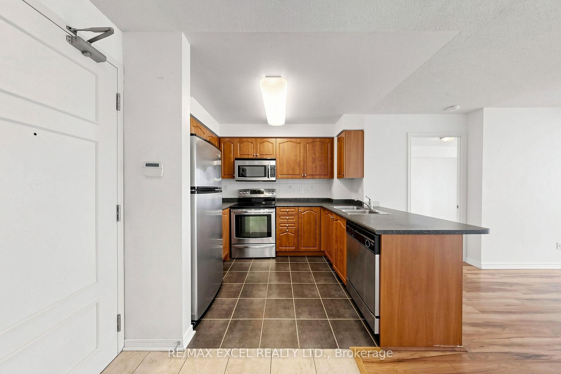 Photo 14 of Unit 508, 350 Red Maple Road, Richmond Hill, Langstaff — HOMEH