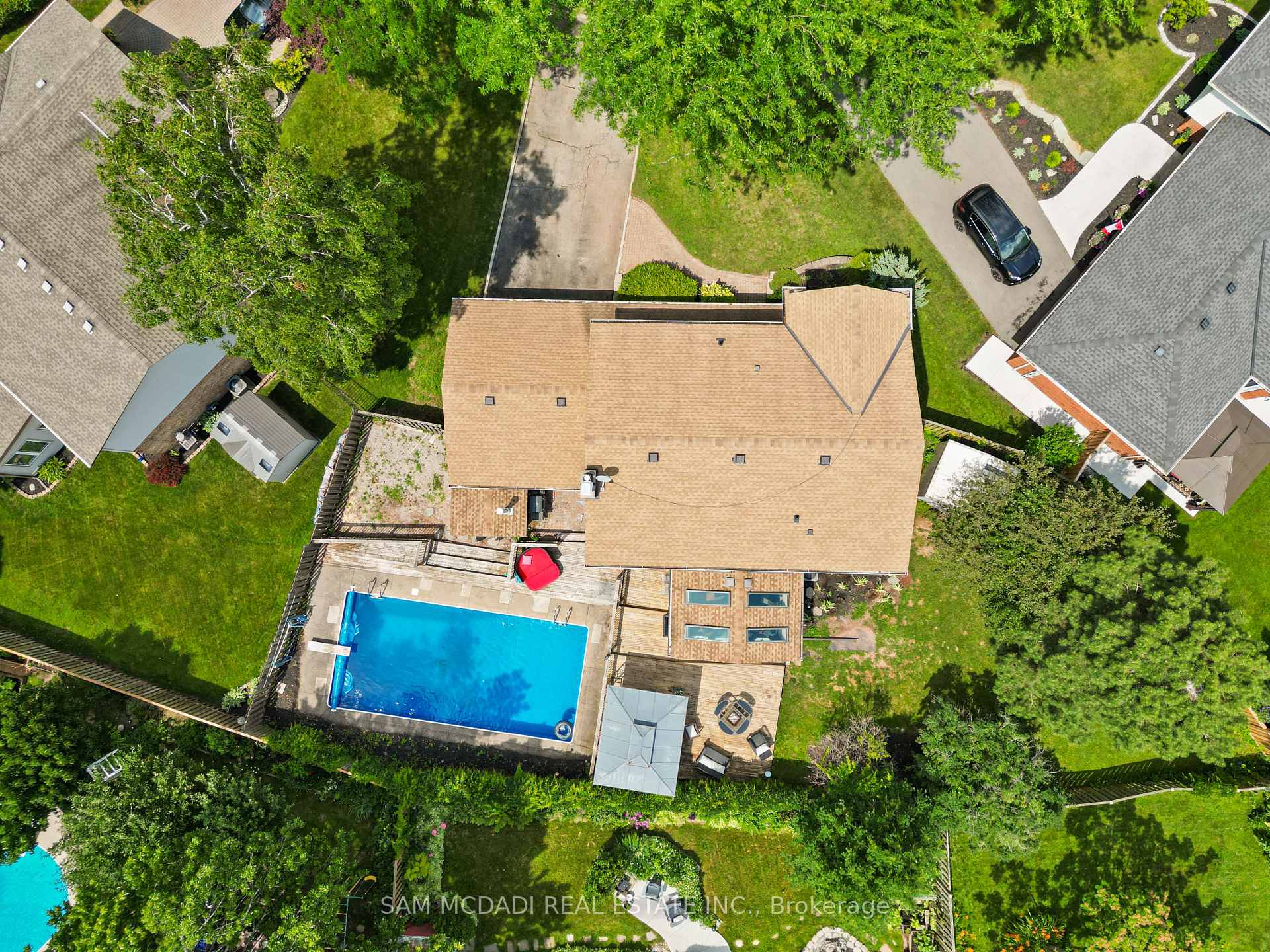 Photo 2 of 8 Nomad Court, Grimsby, Grimsby Beach — HOMEH