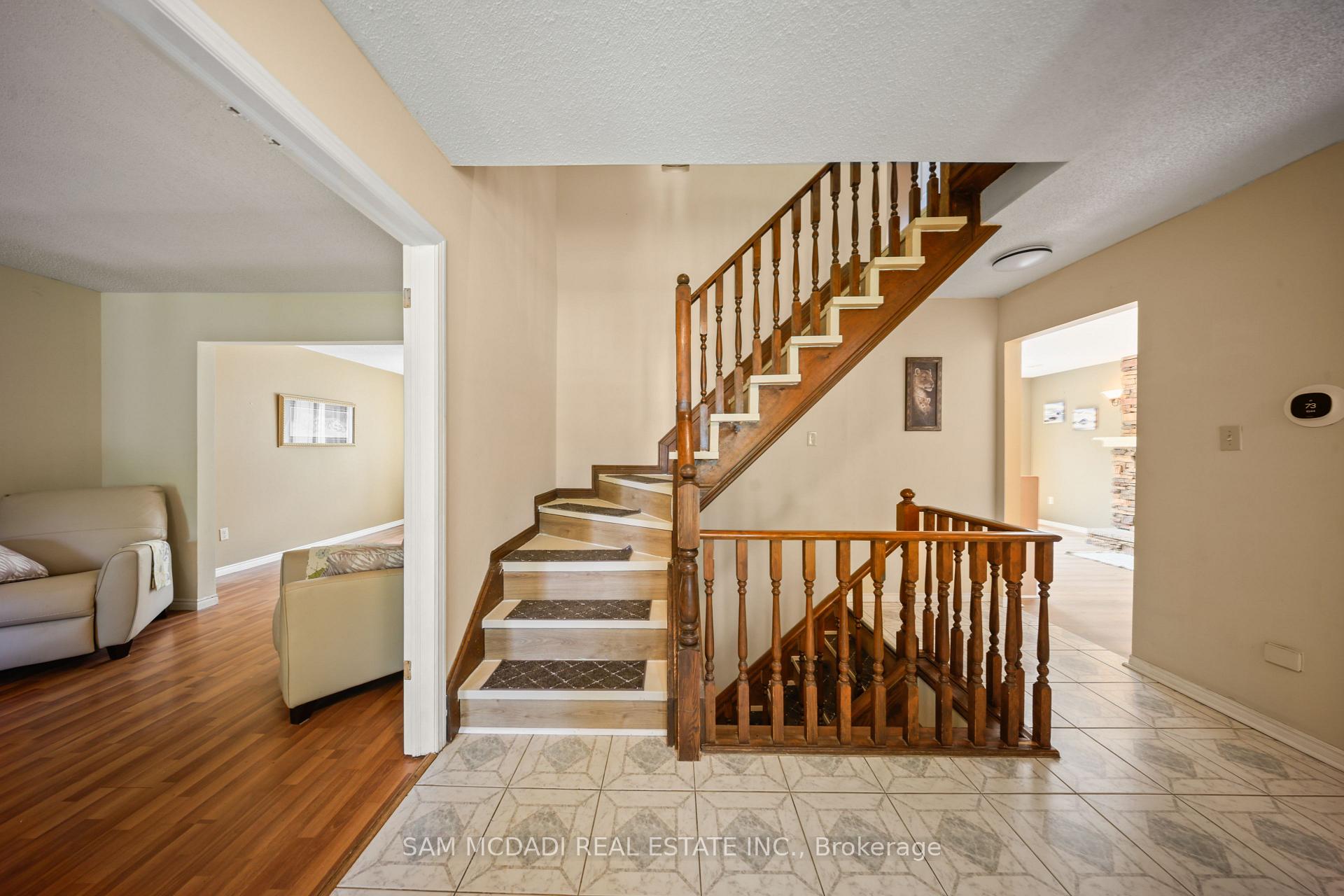 Photo 5 of 8 Nomad Court, Grimsby, Grimsby Beach — HOMEH