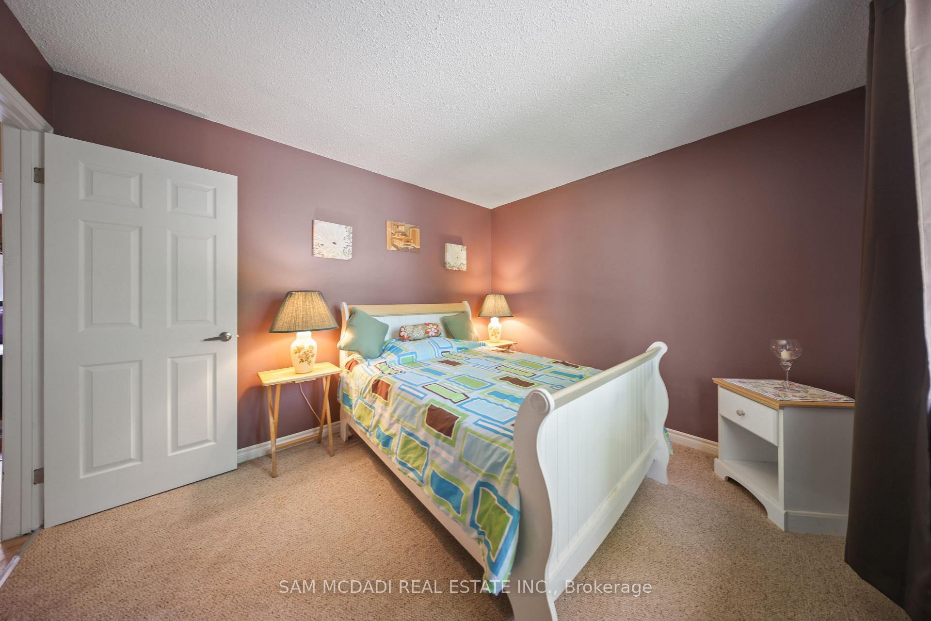 Photo 21 of 8 Nomad Court, Grimsby, Grimsby Beach — HOMEH