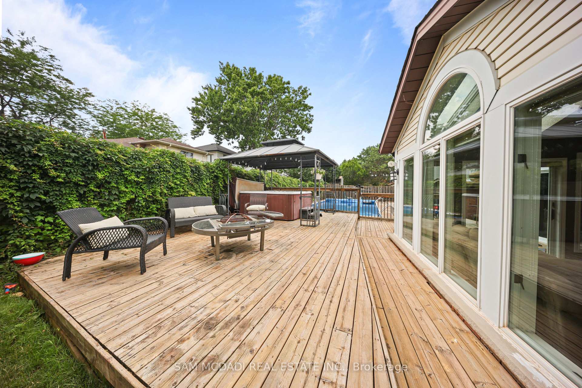 Photo 33 of 8 Nomad Court, Grimsby, Grimsby Beach — HOMEH