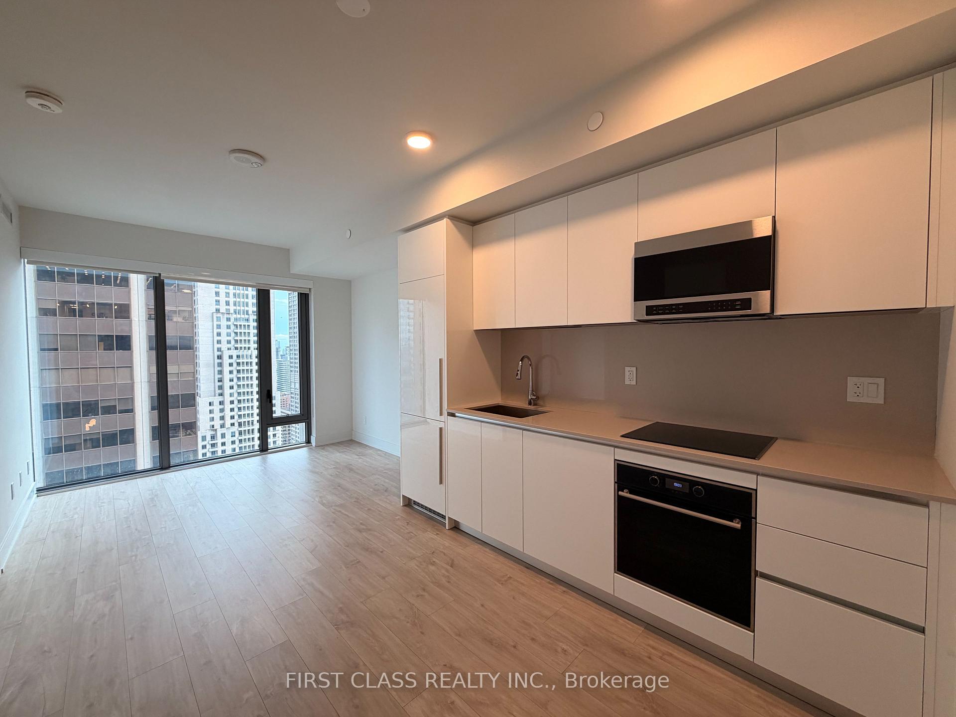Photo 6 of Unit 3604, 8 Cumberland Street, Toronto, The Annex — HOMEH