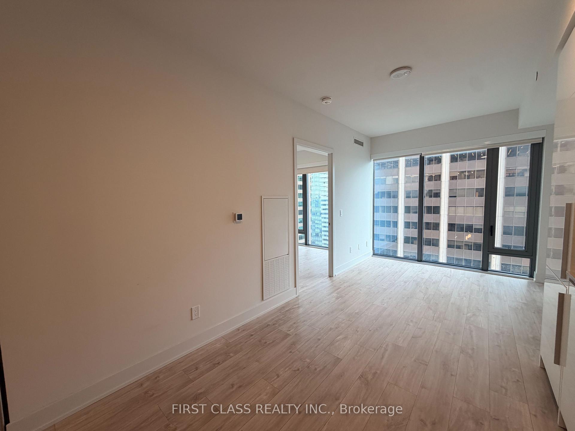 Photo 7 of Unit 3604, 8 Cumberland Street, Toronto, The Annex — HOMEH