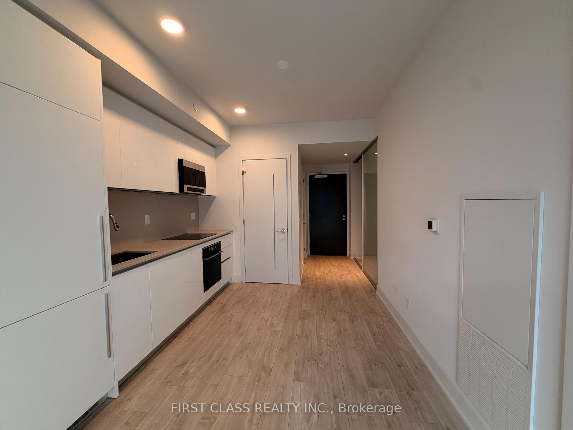 Photo 10 of Unit 3604, 8 Cumberland Street, Toronto, The Annex — HOMEH