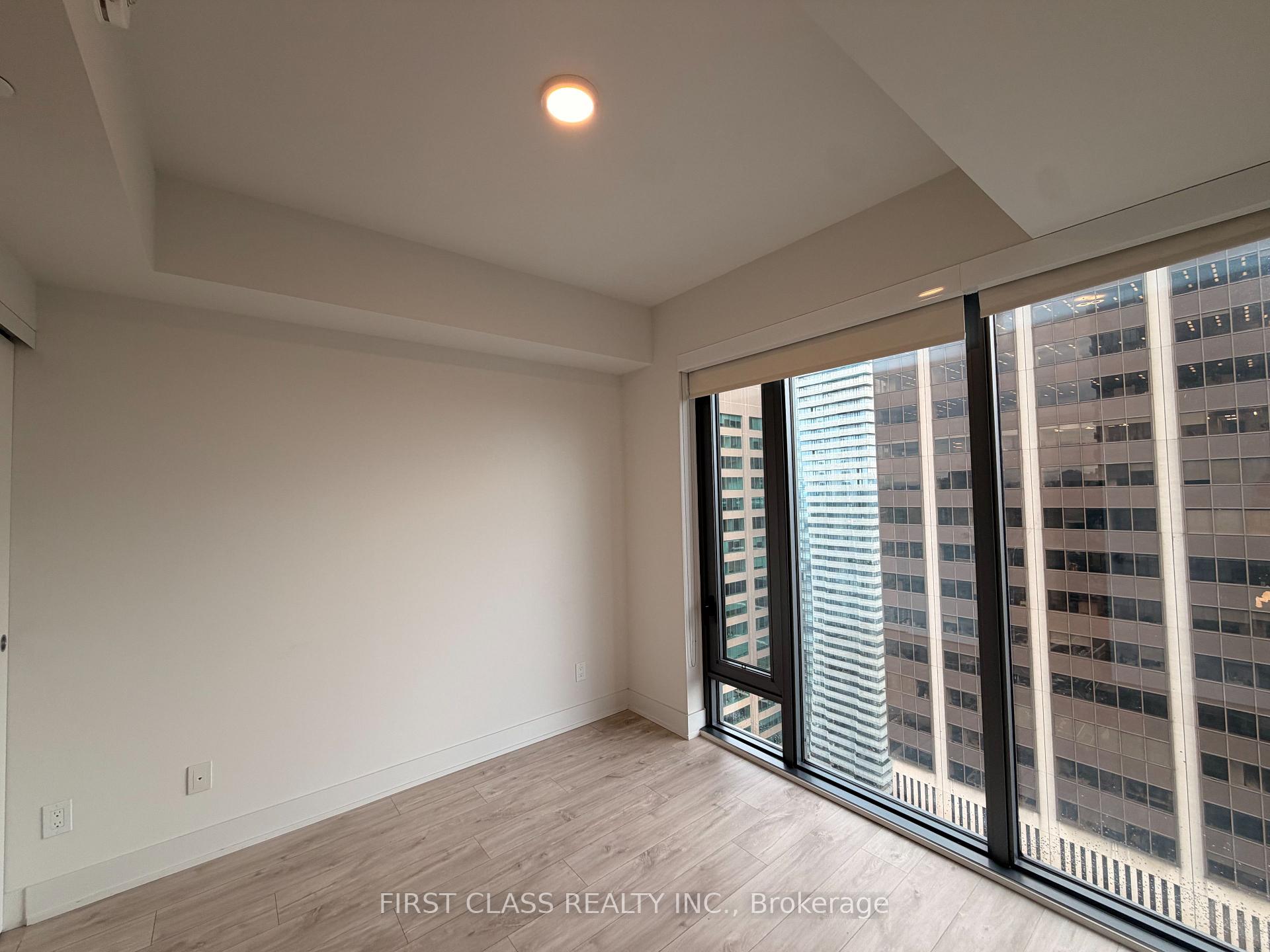 Photo 11 of Unit 3604, 8 Cumberland Street, Toronto, The Annex — HOMEH