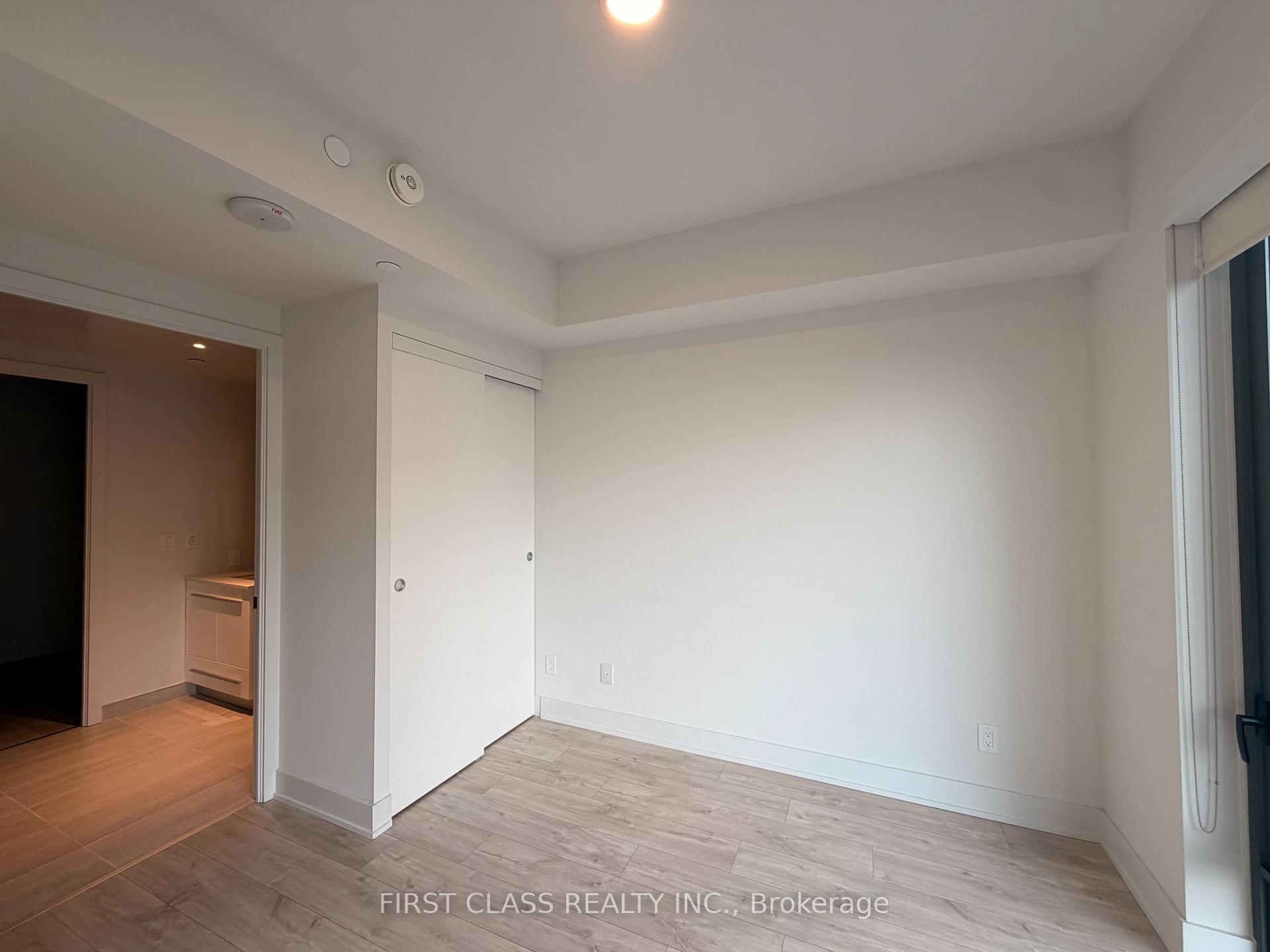 Photo 13 of Unit 3604, 8 Cumberland Street, Toronto, The Annex — HOMEH