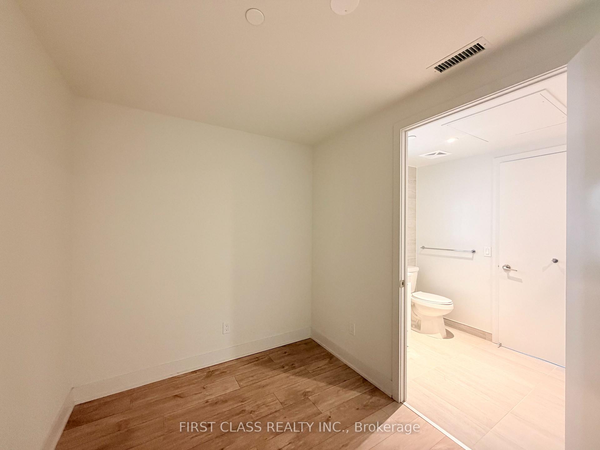 Photo 16 of Unit 3604, 8 Cumberland Street, Toronto, The Annex — HOMEH