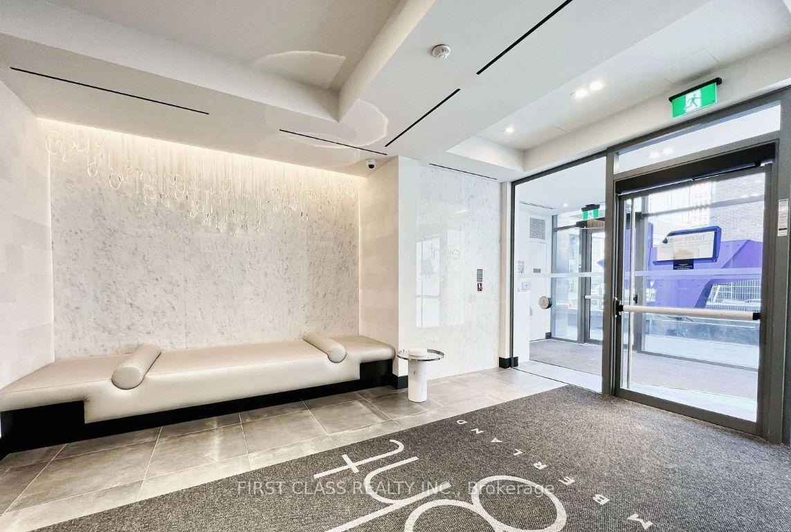 Photo 25 of Unit 3604, 8 Cumberland Street, Toronto, The Annex — HOMEH