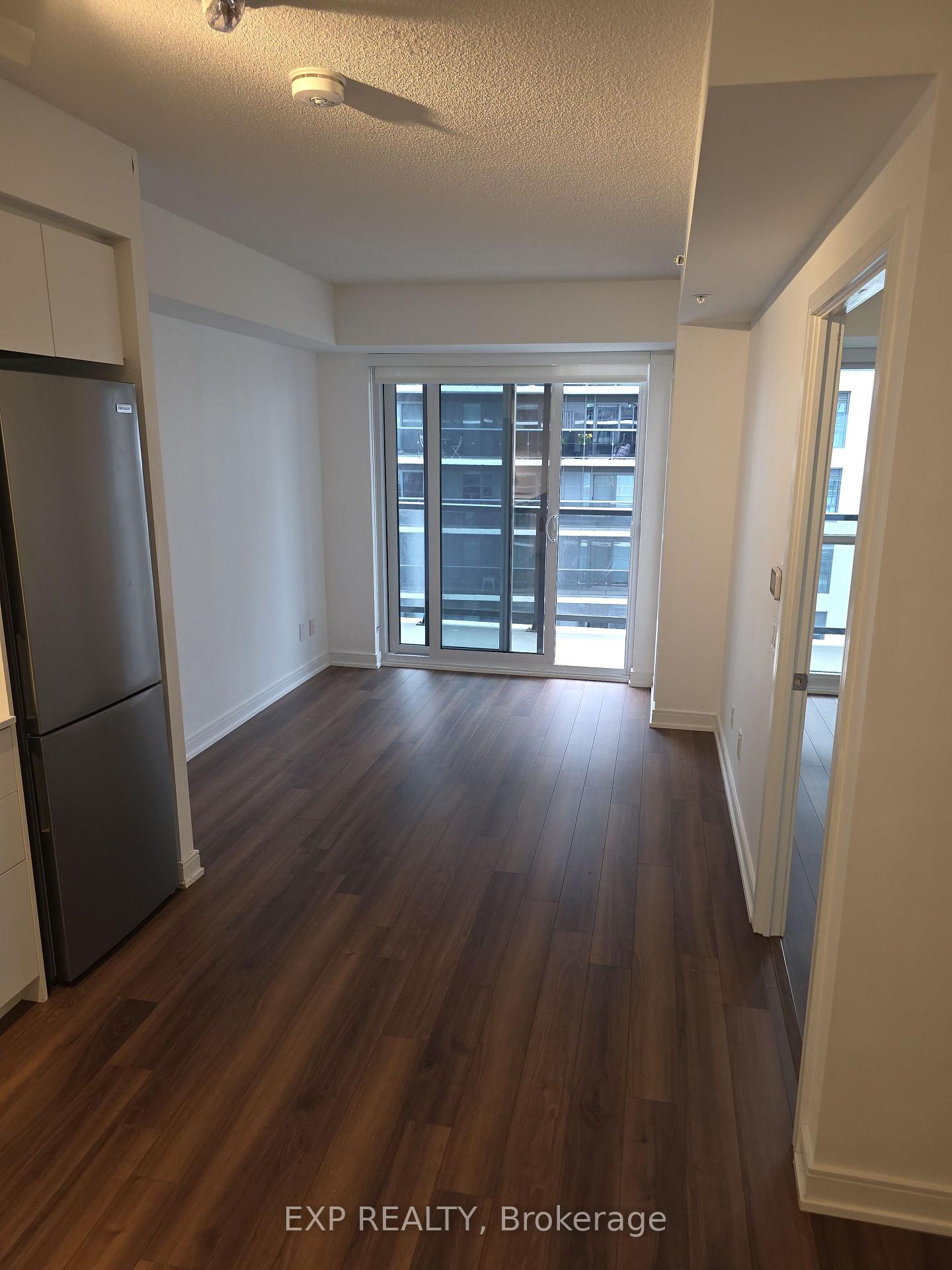 Photo 3 of Unit 6, 30 Samuel Wood Way, Etobicoke, Islington-City Centre West — HOMEH
