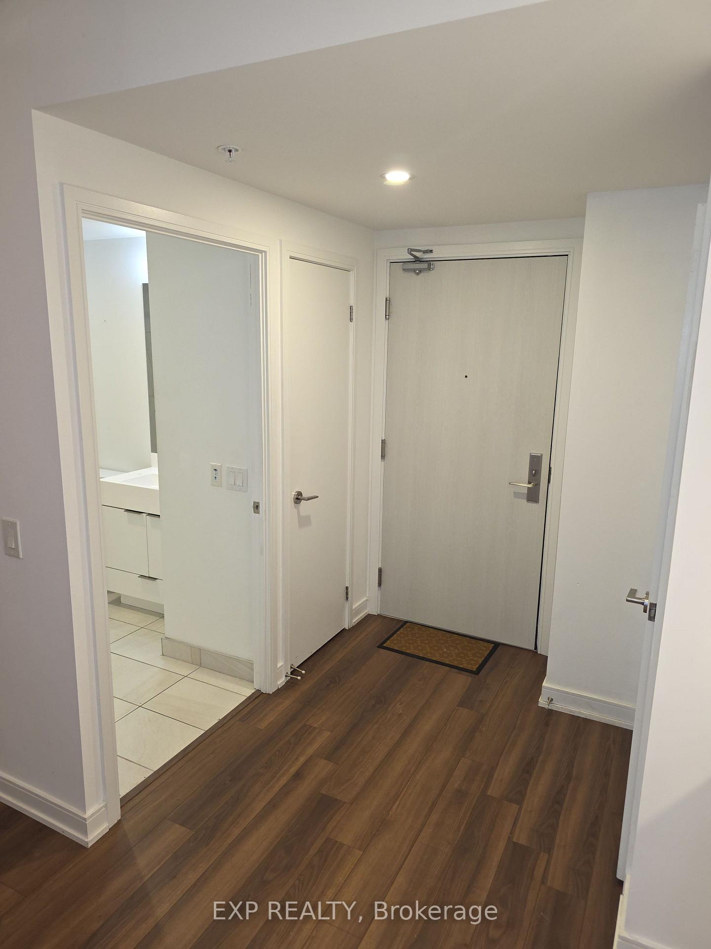 Photo 7 of Unit 6, 30 Samuel Wood Way, Etobicoke, Islington-City Centre West — HOMEH