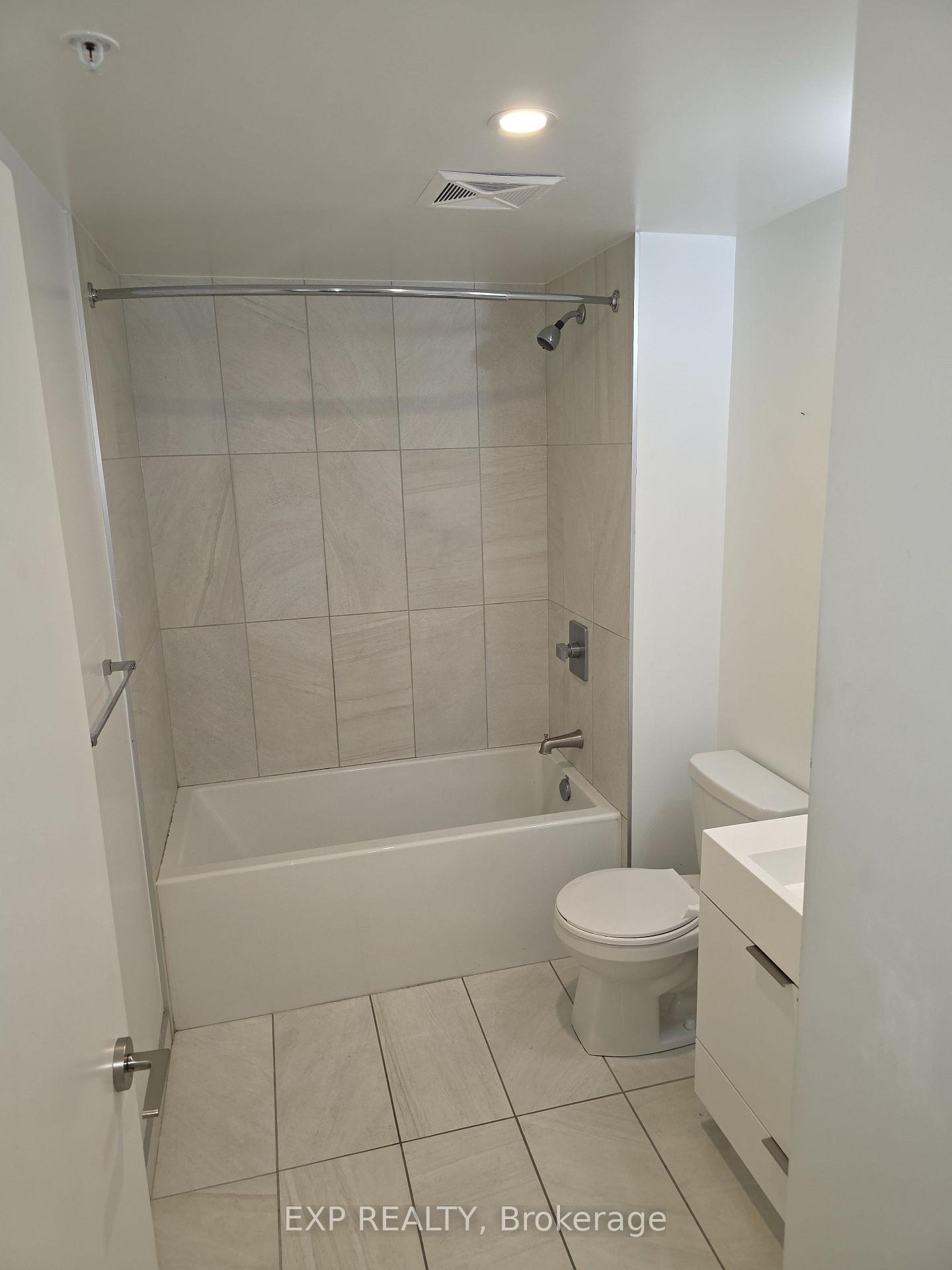 Photo 9 of Unit 6, 30 Samuel Wood Way, Etobicoke, Islington-City Centre West — HOMEH