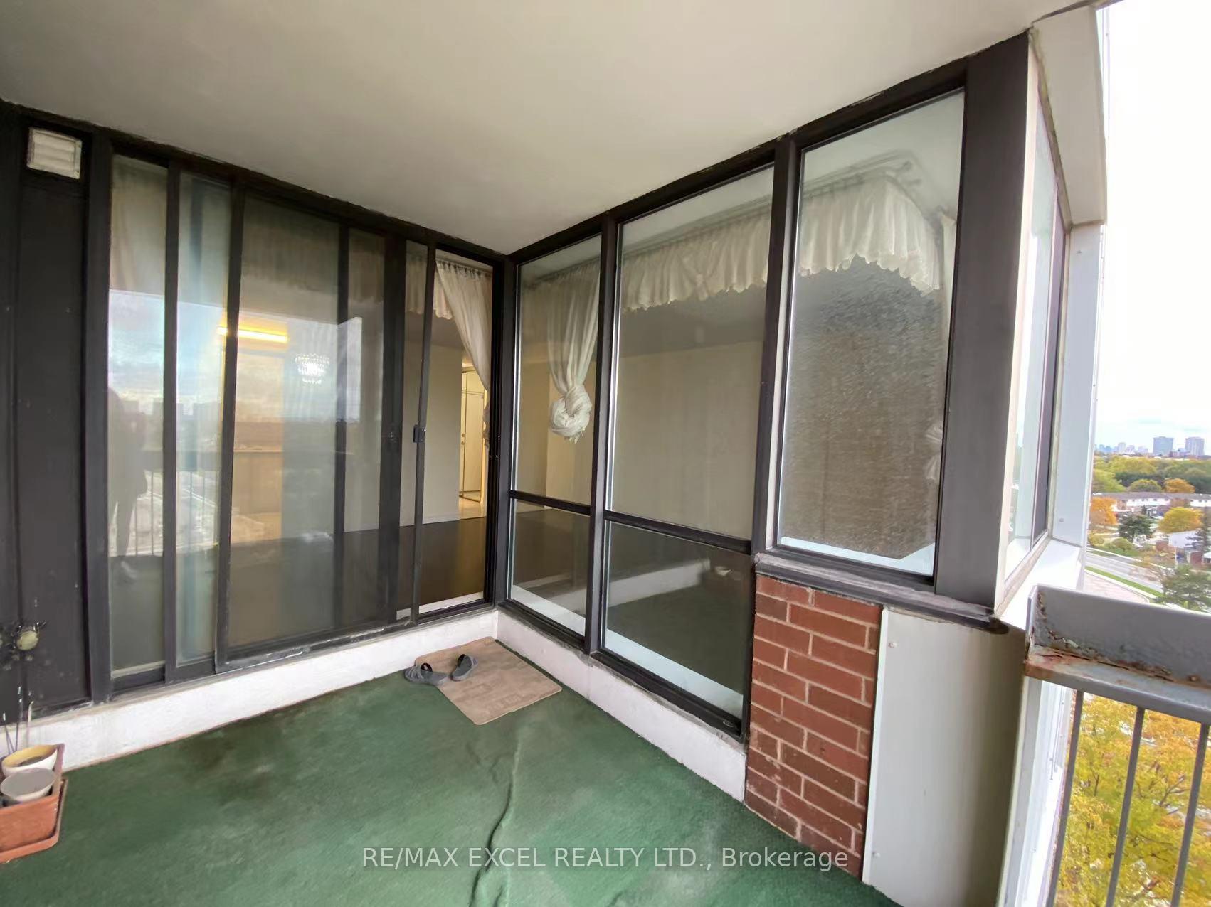 Photo 12 of Unit 907, 2500 Bridletowne Circle, Scarborough, L'Amoreaux — HOMEH