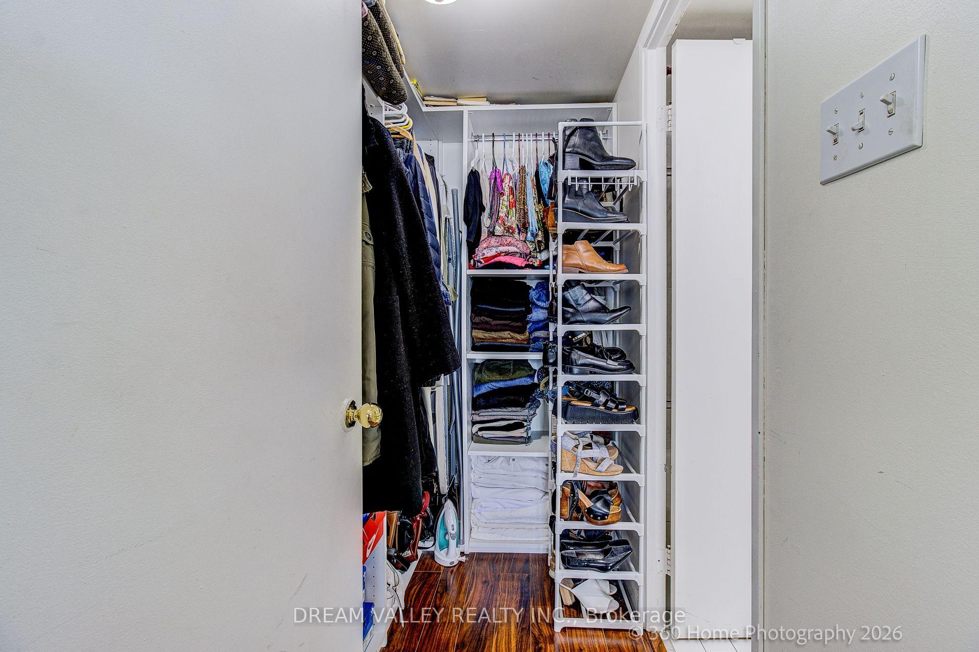 Photo 15 of Unit 811, 330 Mccowan Road, Scarborough, Eglinton East — HOMEH