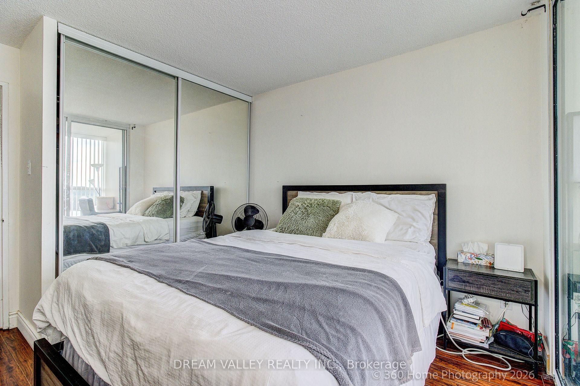 Photo 21 of Unit 811, 330 Mccowan Road, Scarborough, Eglinton East — HOMEH