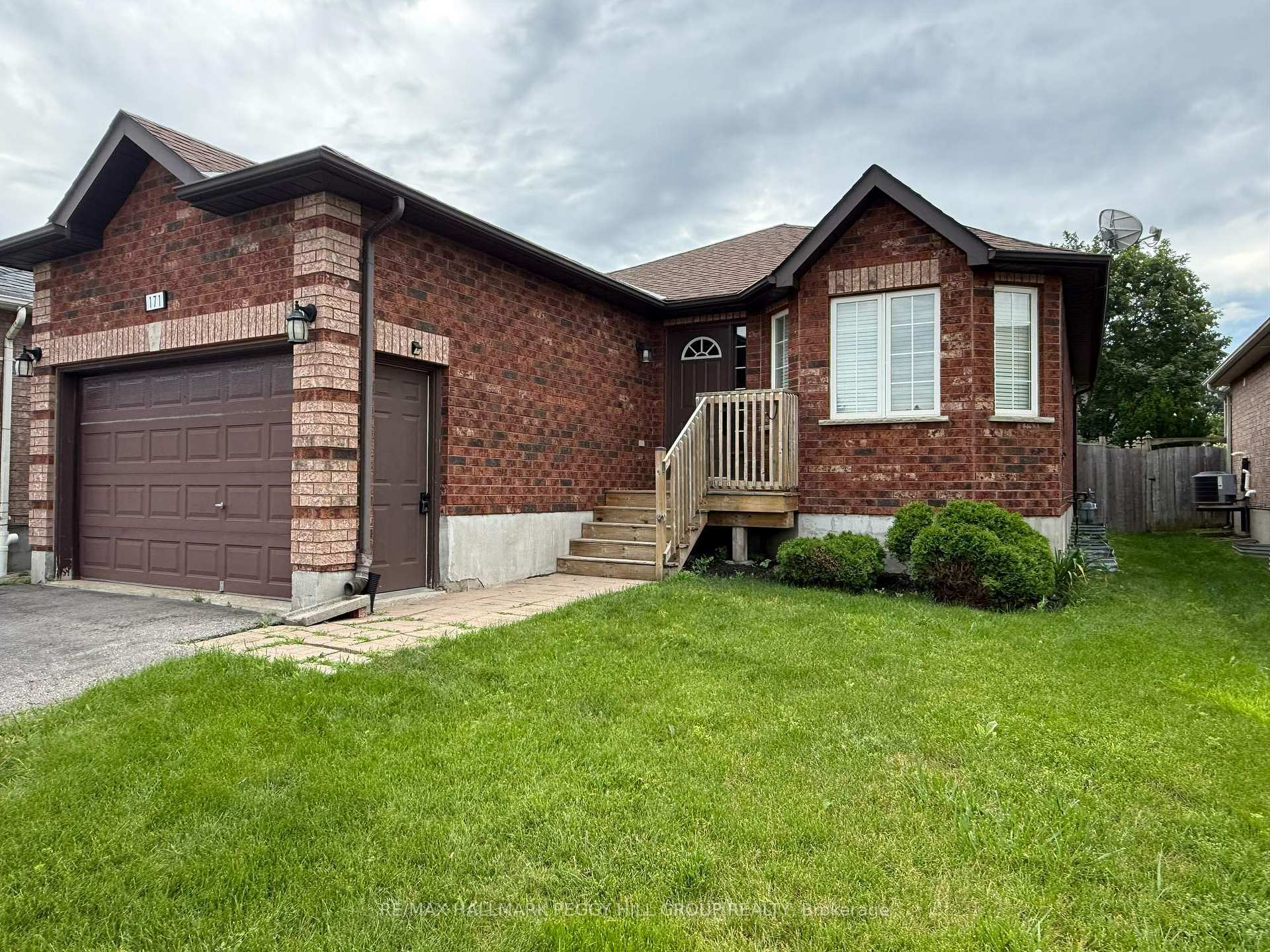 Photo 1 of Unit Main, 171 Hanmer Street E, Barrie, East Bayfield — HOMEH
