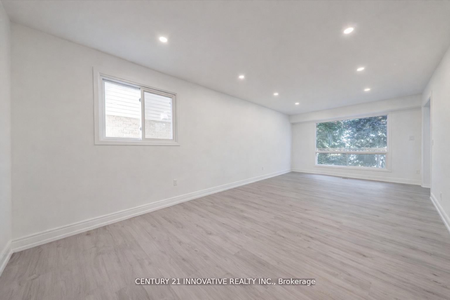 Photo 9 of 23 Northgate Boulevard, Brampton, Westgate — HOMEH