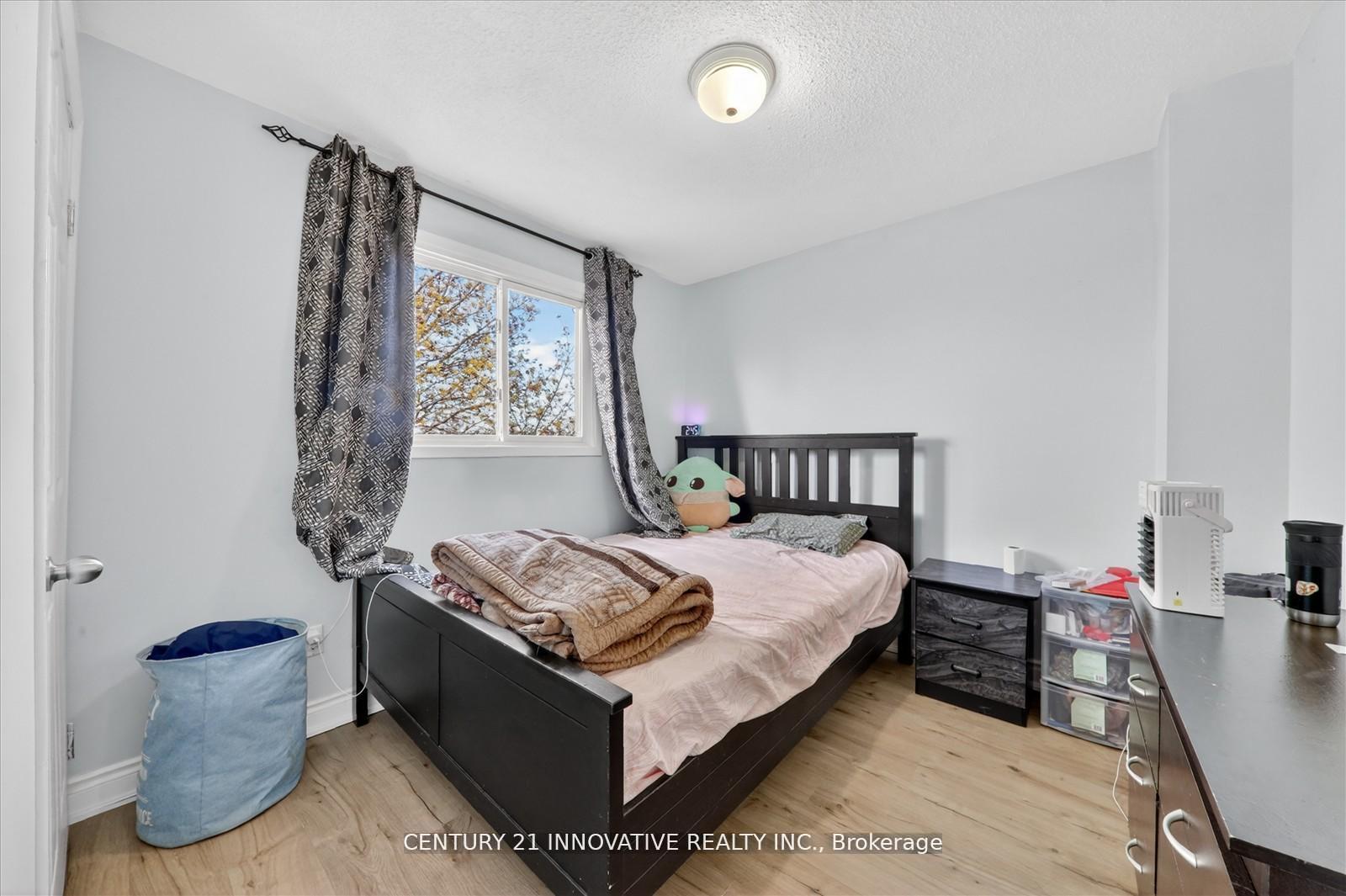 Photo 30 of 23 Northgate Boulevard, Brampton, Westgate — HOMEH