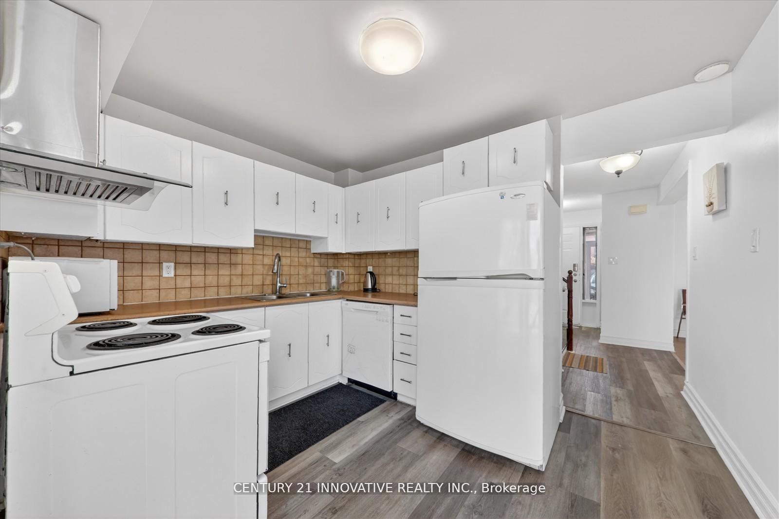Photo 16 of 23 Northgate Boulevard, Brampton, Westgate — HOMEH