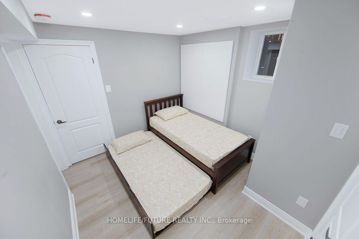 Photo 18 of Unit Bsmt, 230 Ellis Crescent, Milton, Dempsey — HOMEH