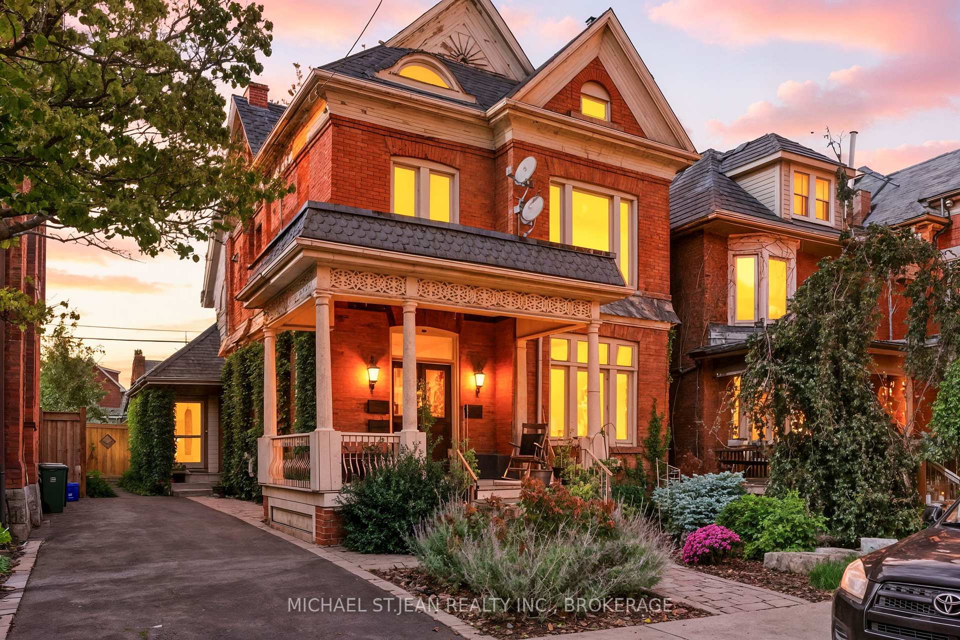 Photo of 30 Ontario Avenue