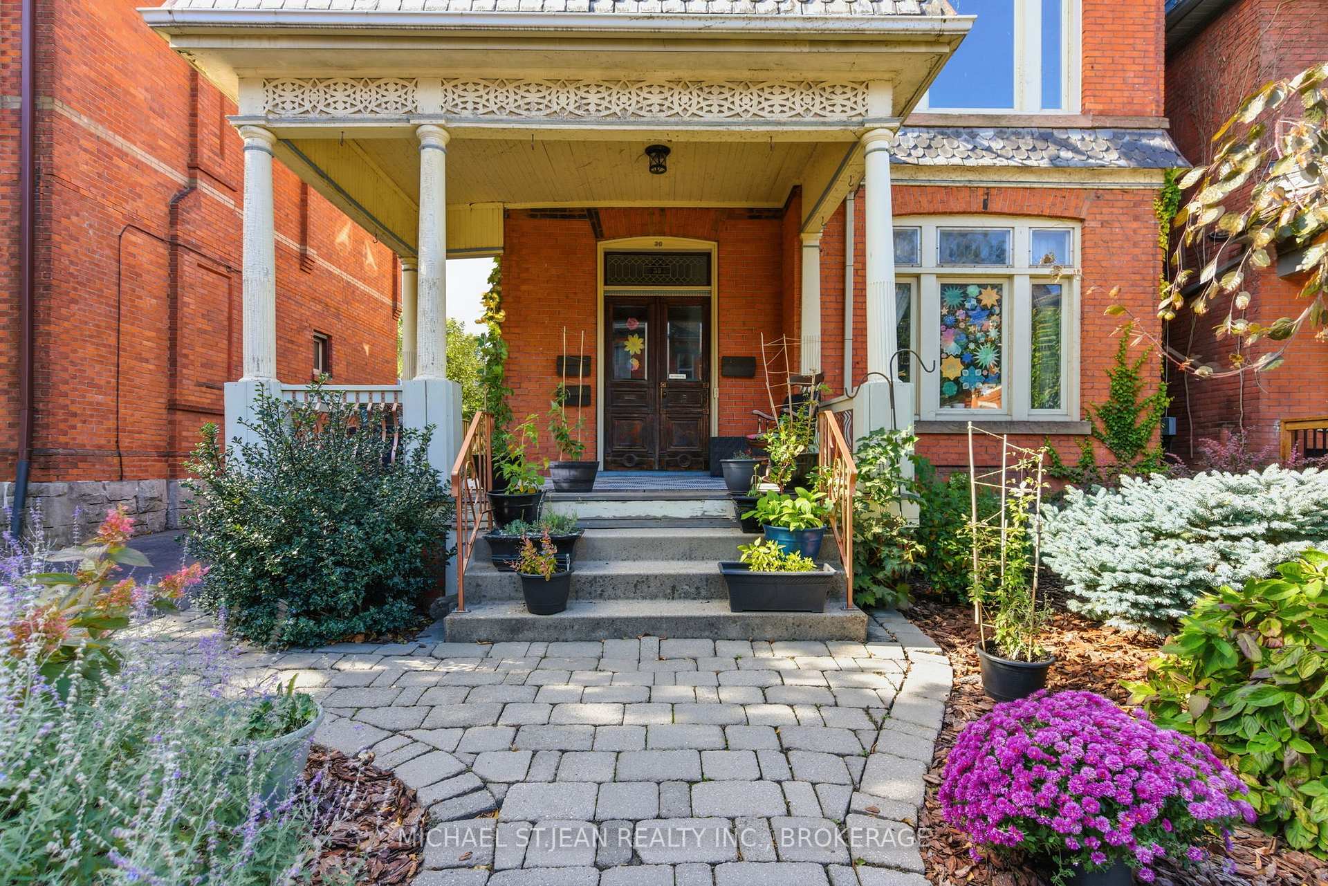 Photo 3 of 30 Ontario Avenue, Hamilton, Stinson — HOMEH