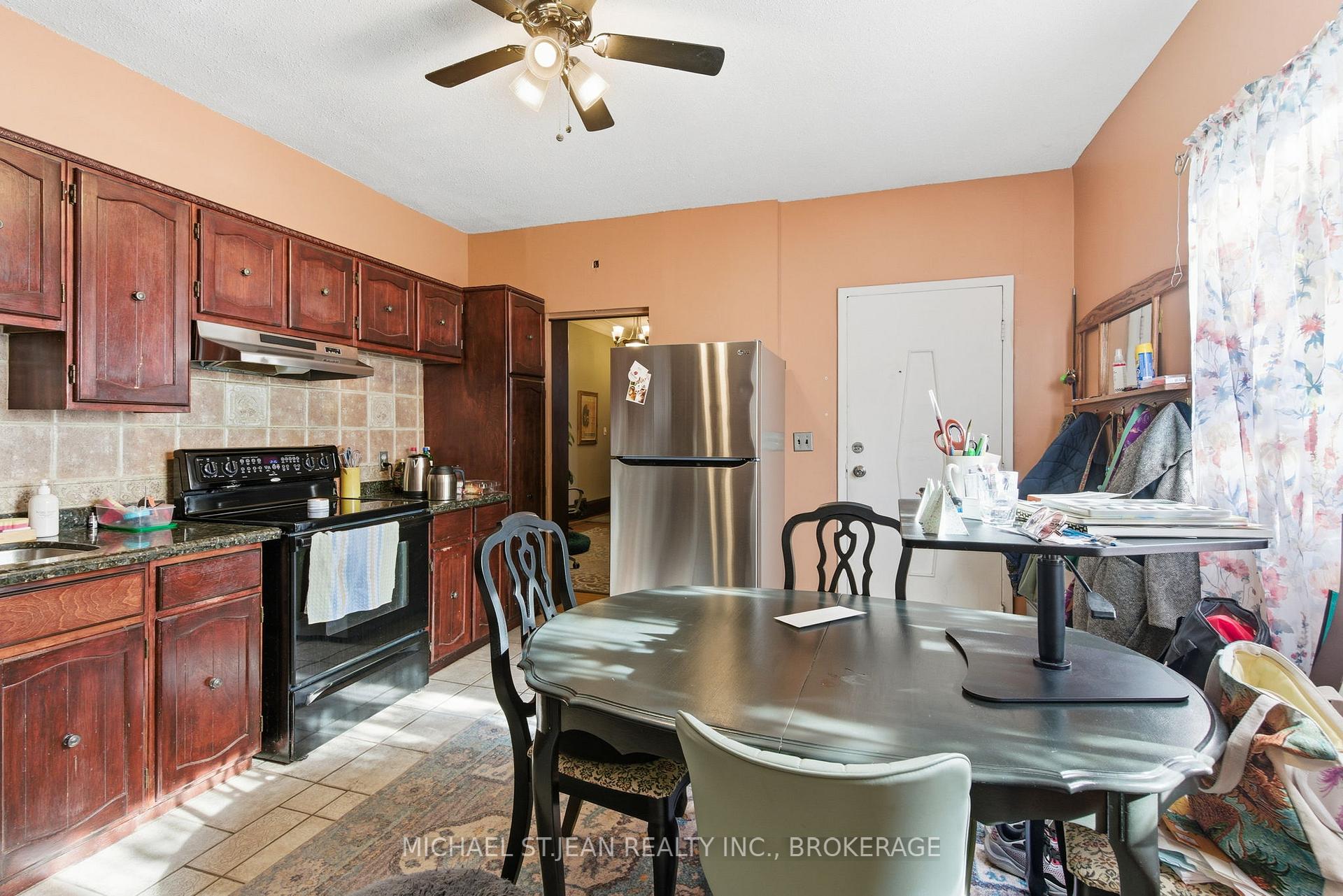 Photo 24 of 30 Ontario Avenue, Hamilton, Stinson — HOMEH
