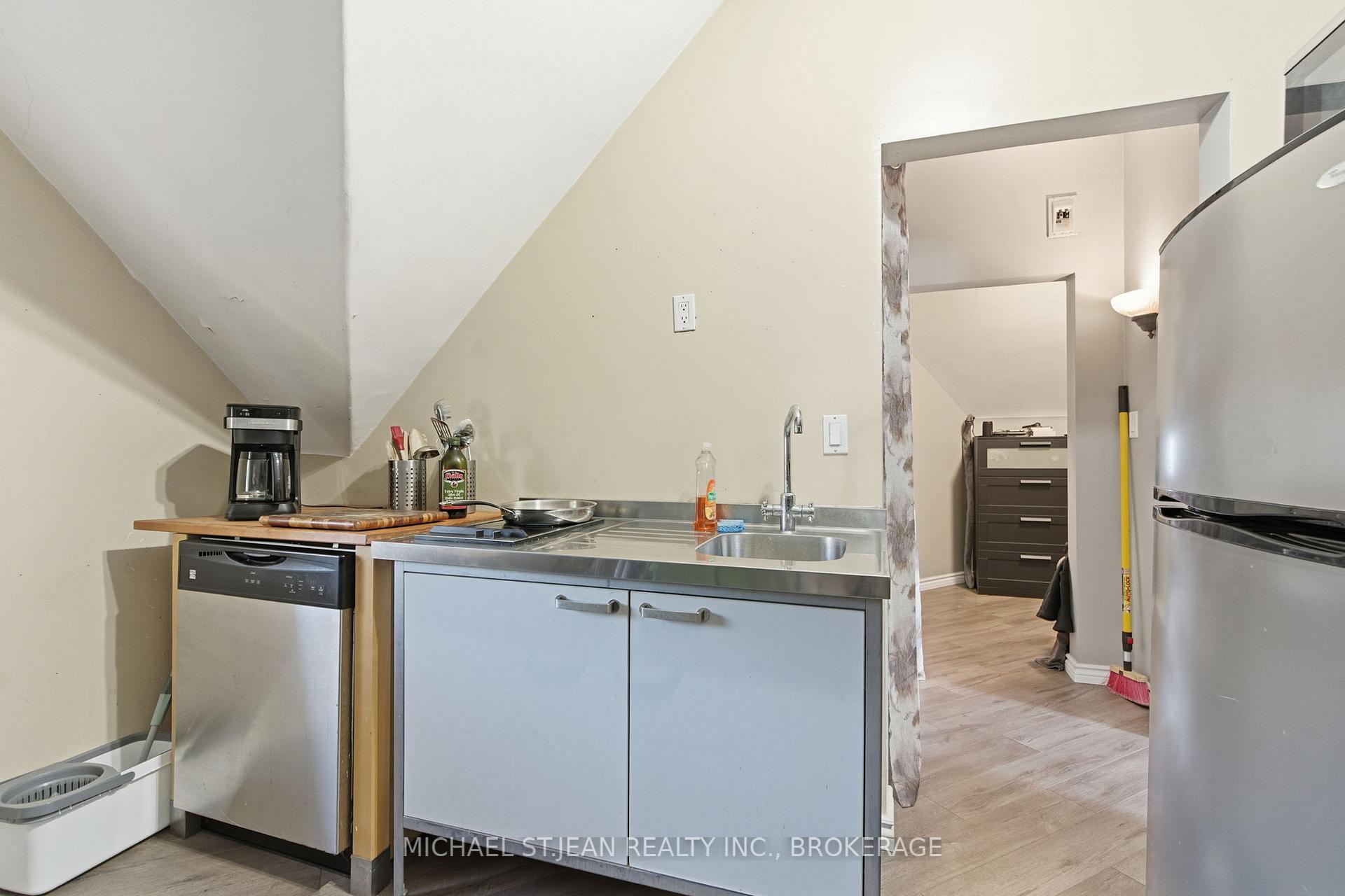 Photo 41 of 30 Ontario Avenue, Hamilton, Stinson — HOMEH