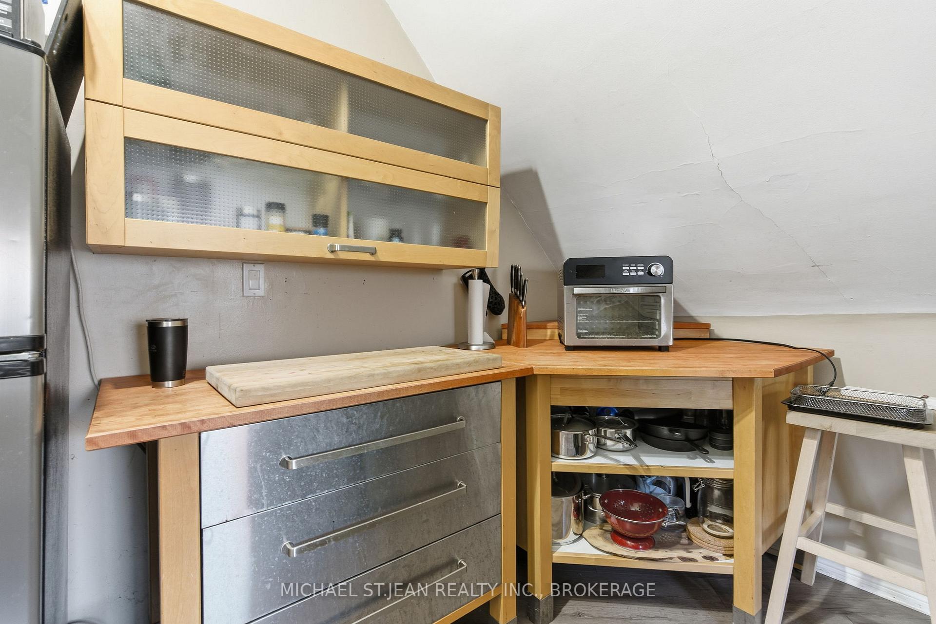 Photo 42 of 30 Ontario Avenue, Hamilton, Stinson — HOMEH