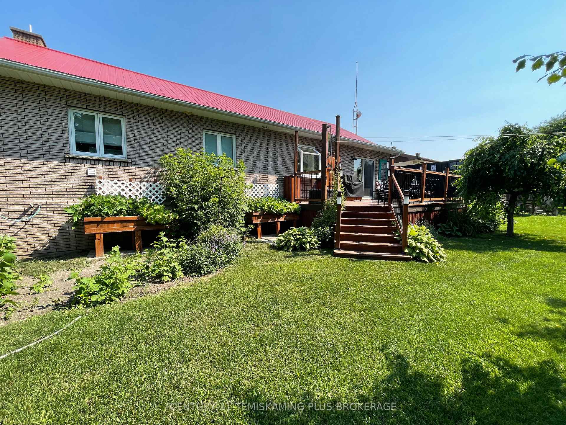 Photo 9 of 23 Twelfth Street E, Armstrong, Earlton — HOMEH