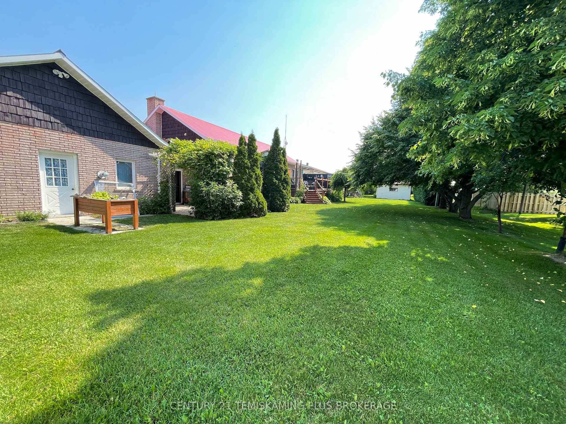 Photo 17 of 23 Twelfth Street E, Armstrong, Earlton — HOMEH