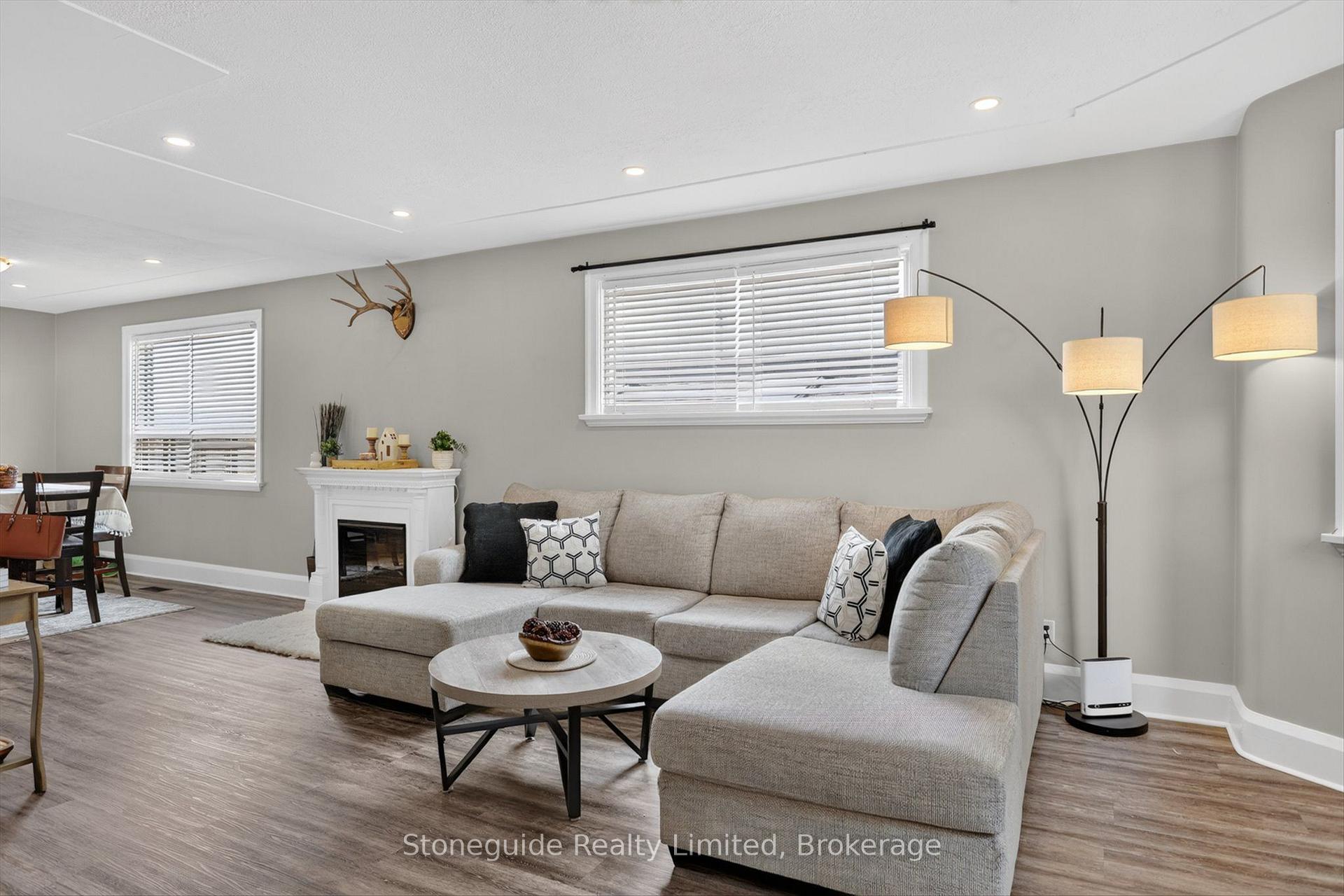 Photo 4 of 565 Riverside Drive, Peterborough, Otonabee Ward 1 — HOMEH