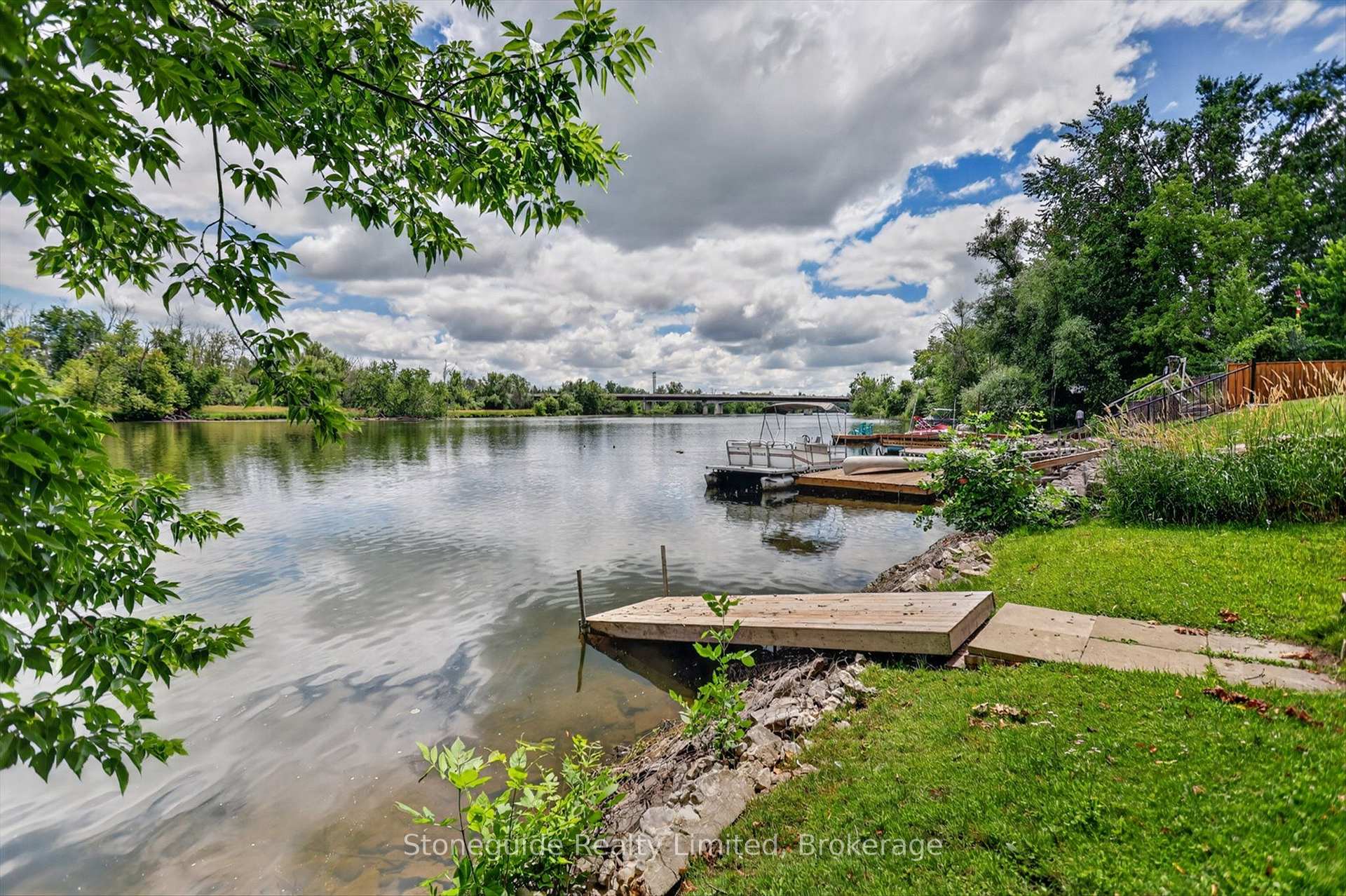 Photo 41 of 565 Riverside Drive, Peterborough, Otonabee Ward 1 — HOMEH