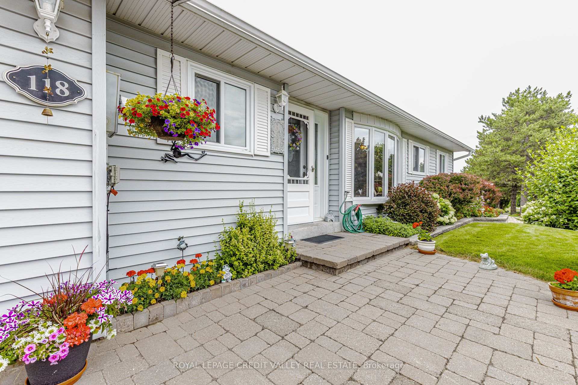 Photo 5 of 118 Tecumseth Pines Drive, New Tecumseth, Rural New Tecumseth — HOMEH