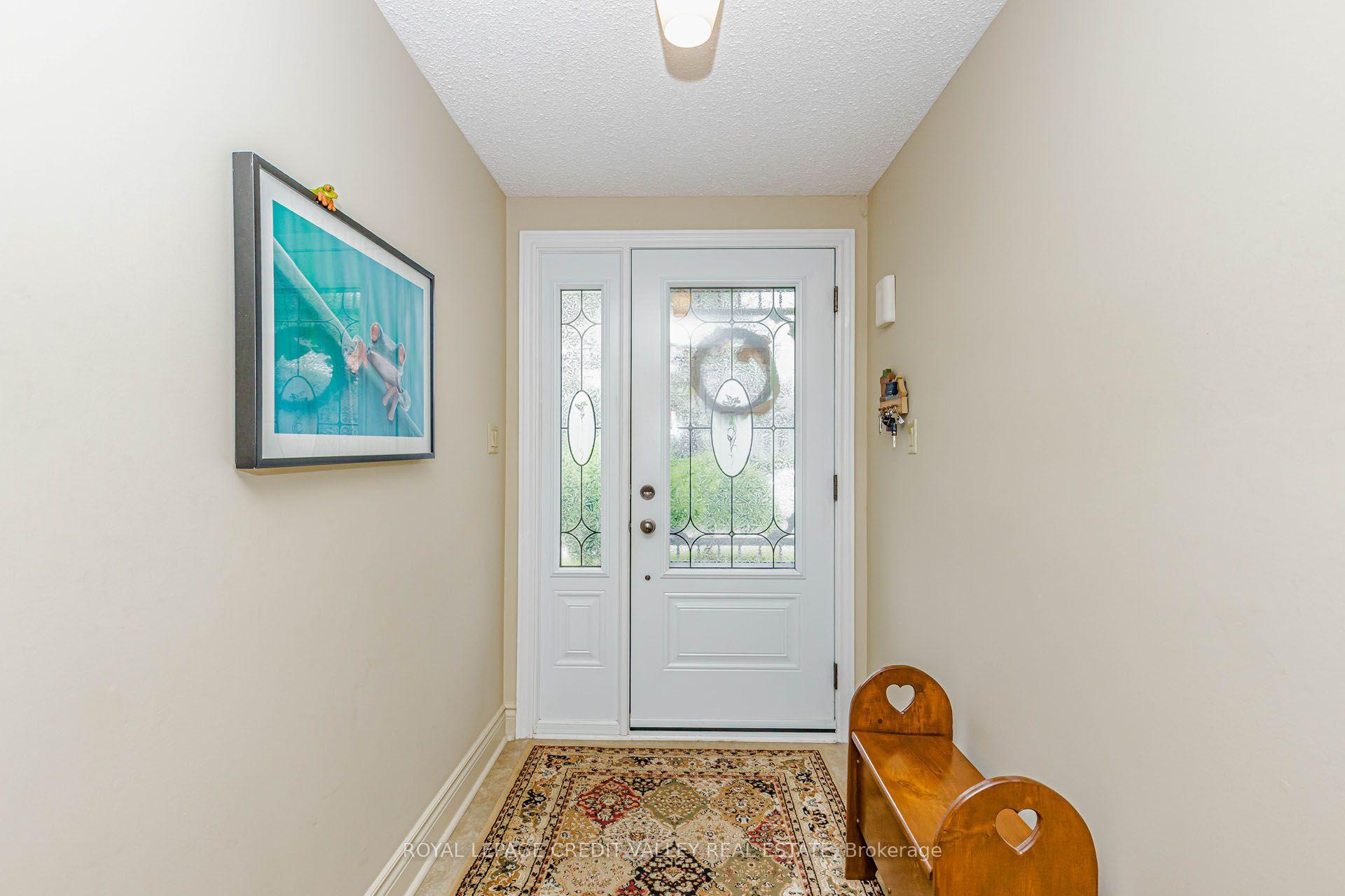 Photo 6 of 118 Tecumseth Pines Drive, New Tecumseth, Rural New Tecumseth — HOMEH