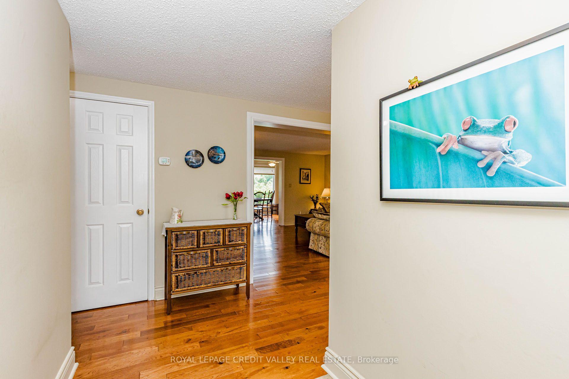 Photo 7 of 118 Tecumseth Pines Drive, New Tecumseth, Rural New Tecumseth — HOMEH