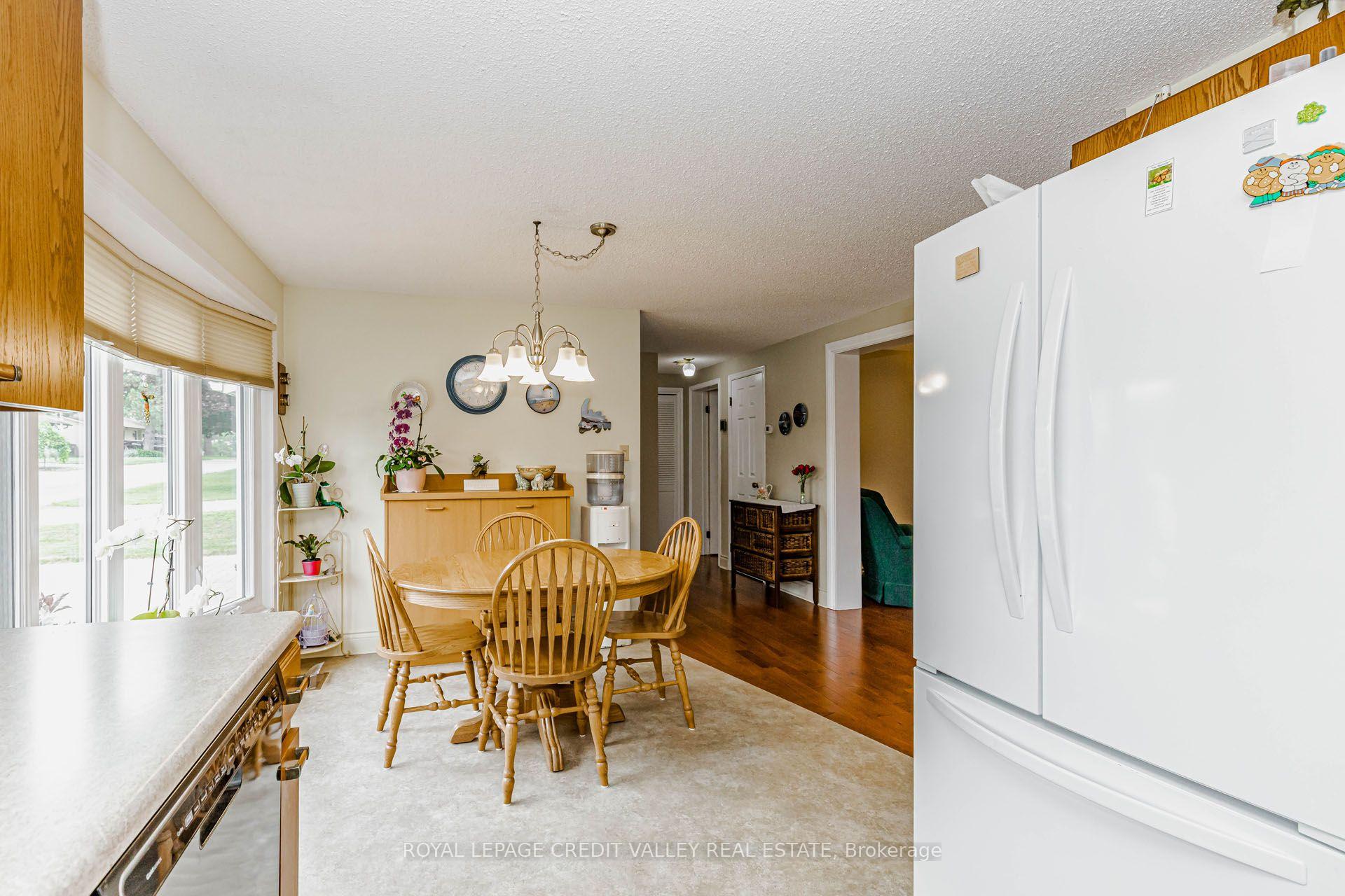 Photo 13 of 118 Tecumseth Pines Drive, New Tecumseth, Rural New Tecumseth — HOMEH